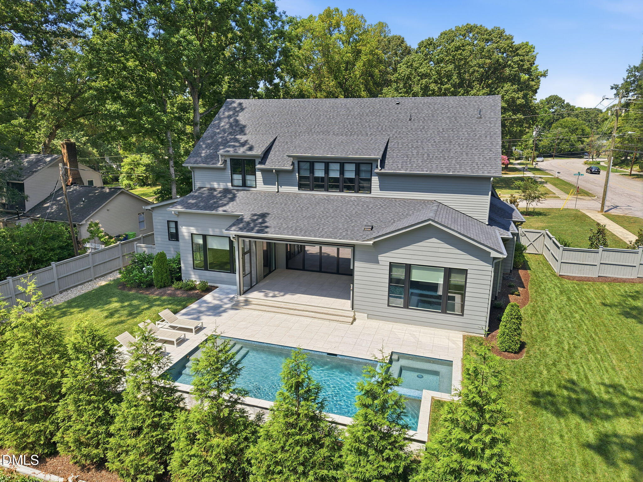 main property photo 47