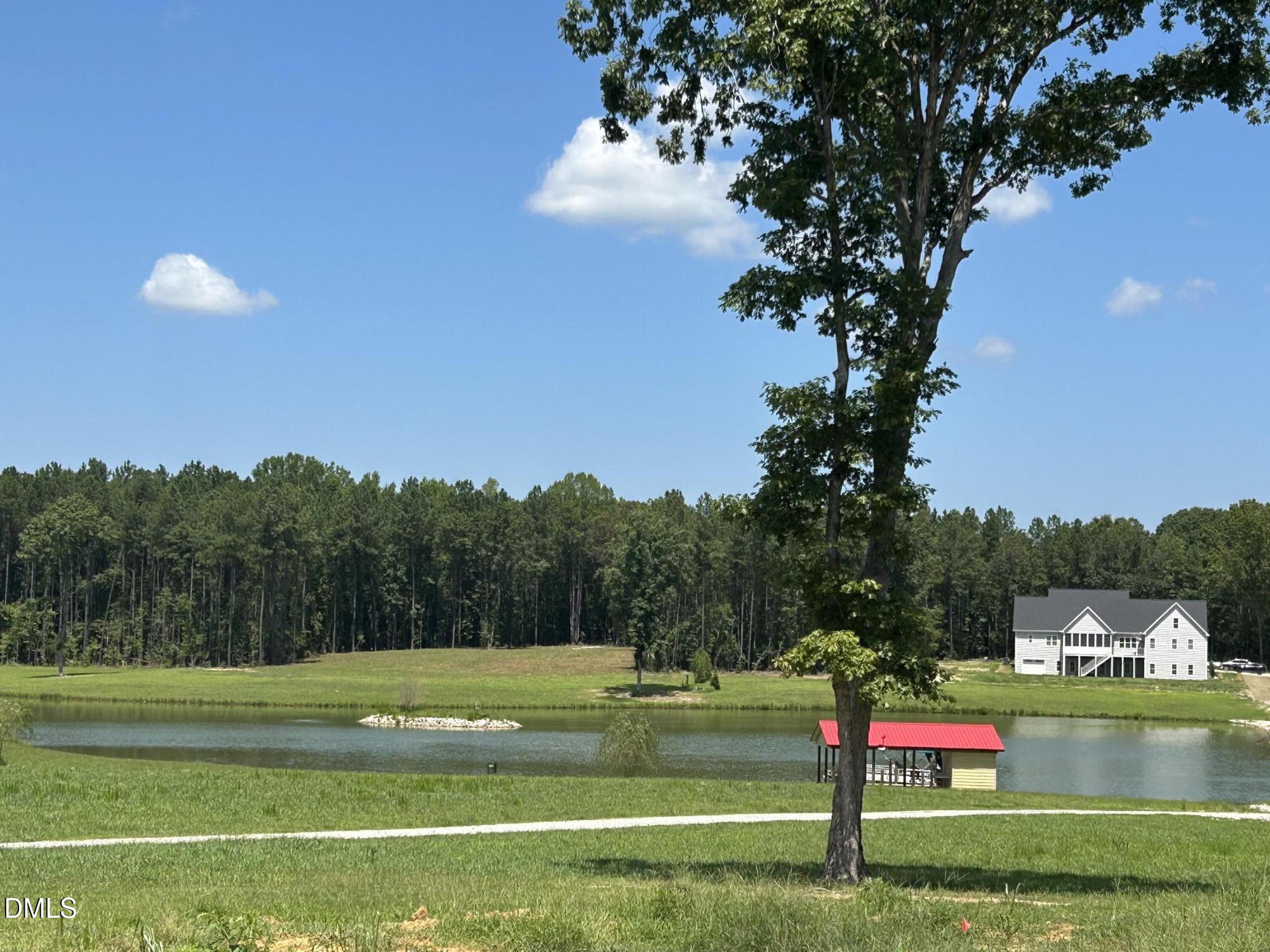 main property photo 11