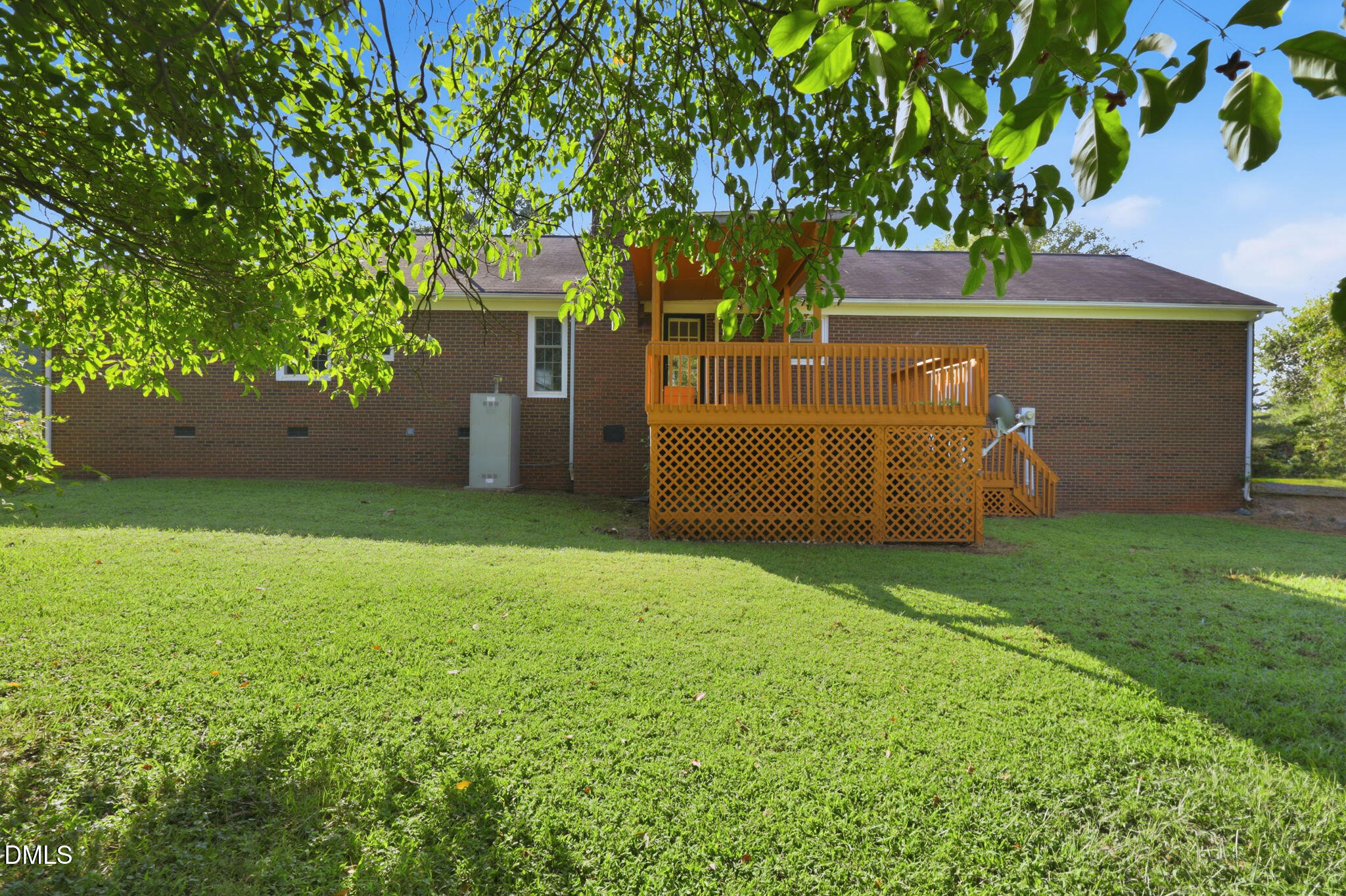 main property photo 27