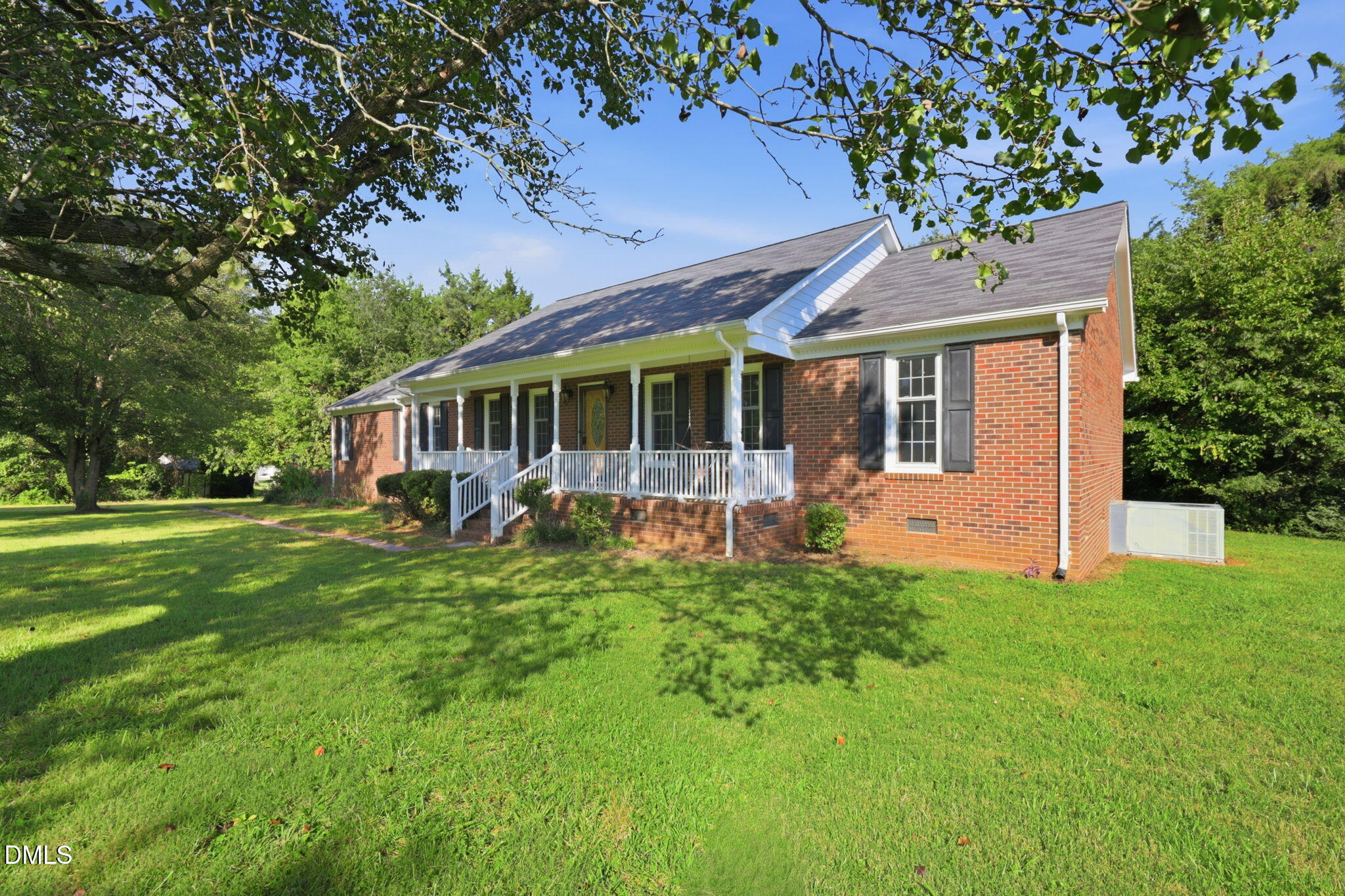 main property photo 29