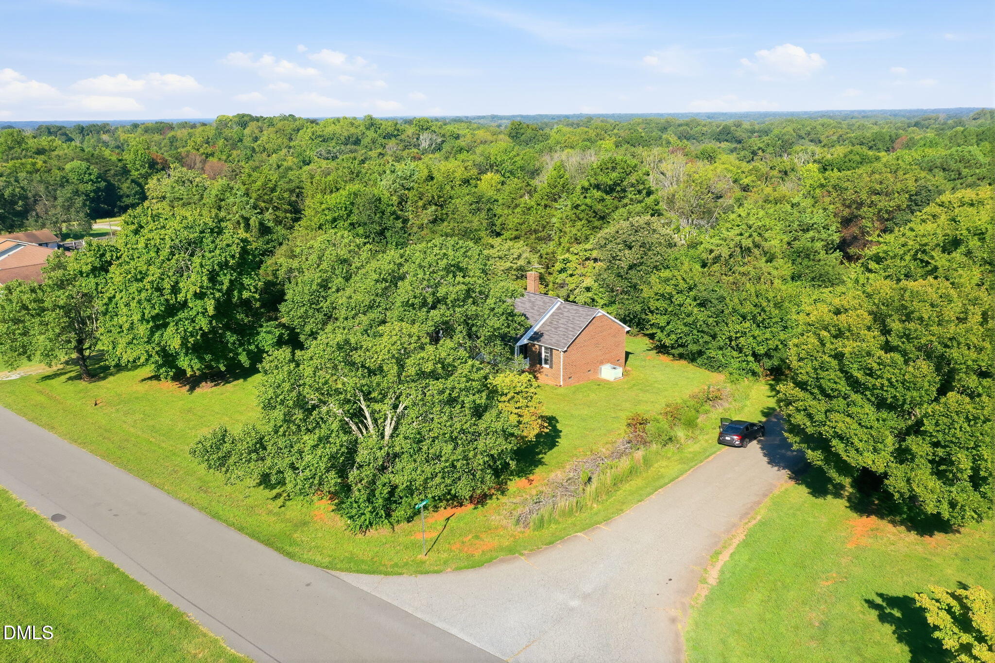 main property photo 31
