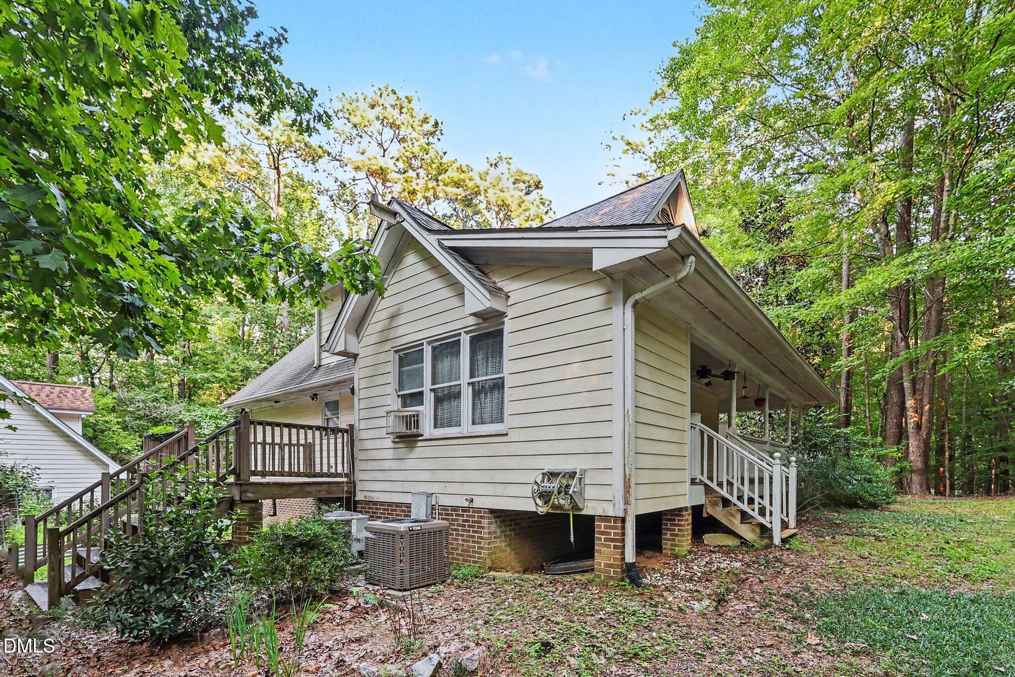 main property photo 22