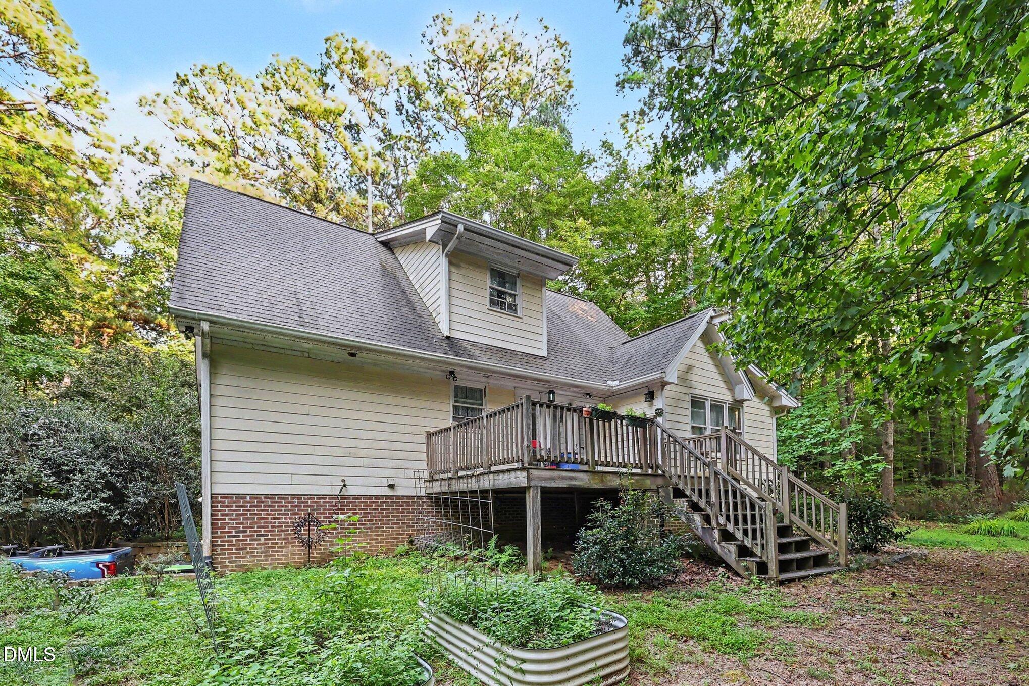 main property photo 24
