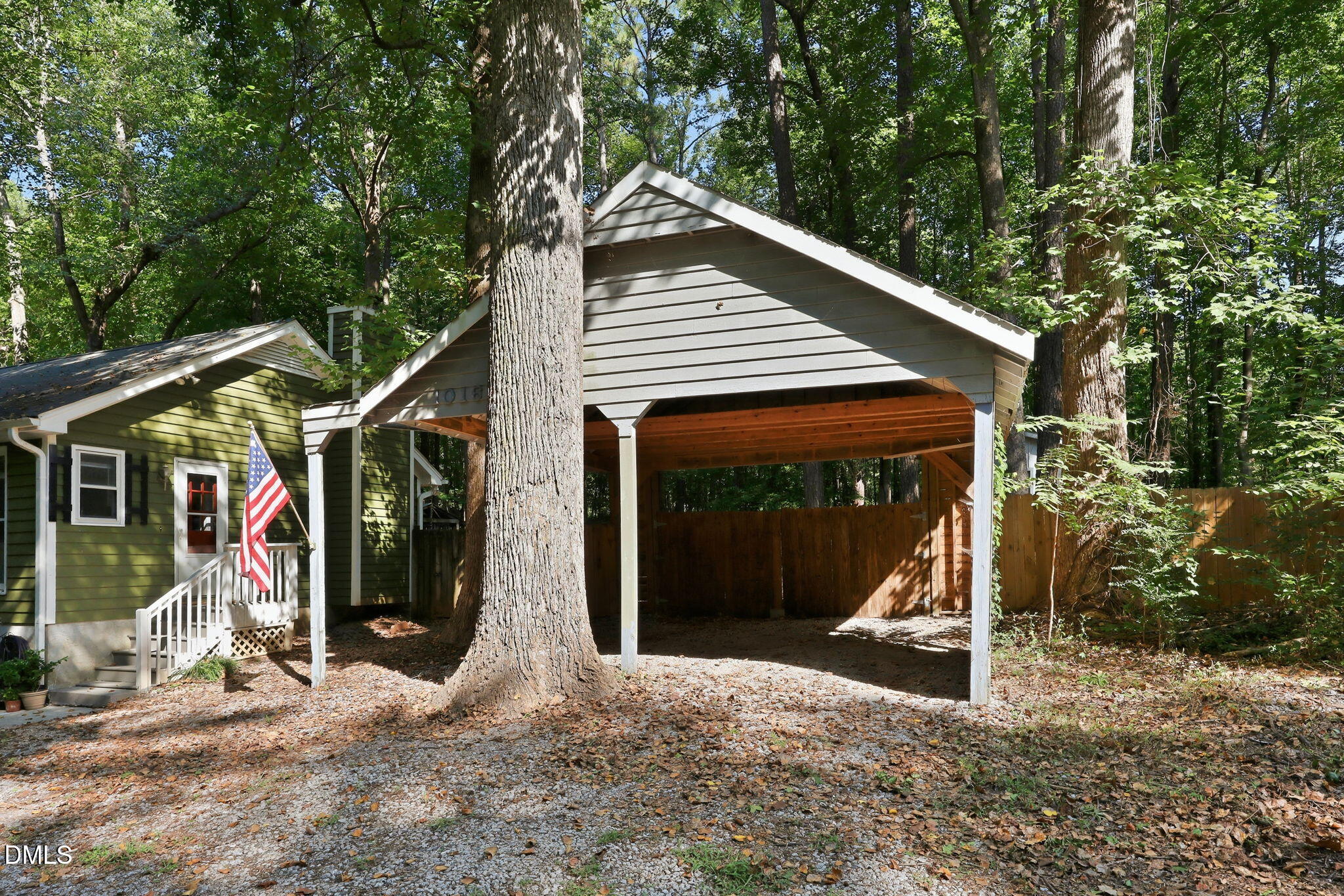 main property photo 26
