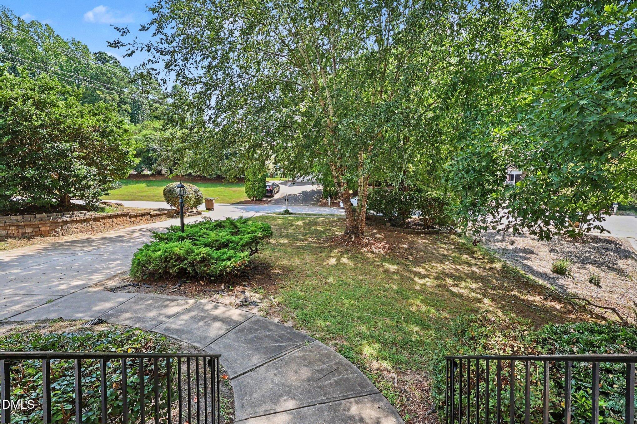 main property photo 32