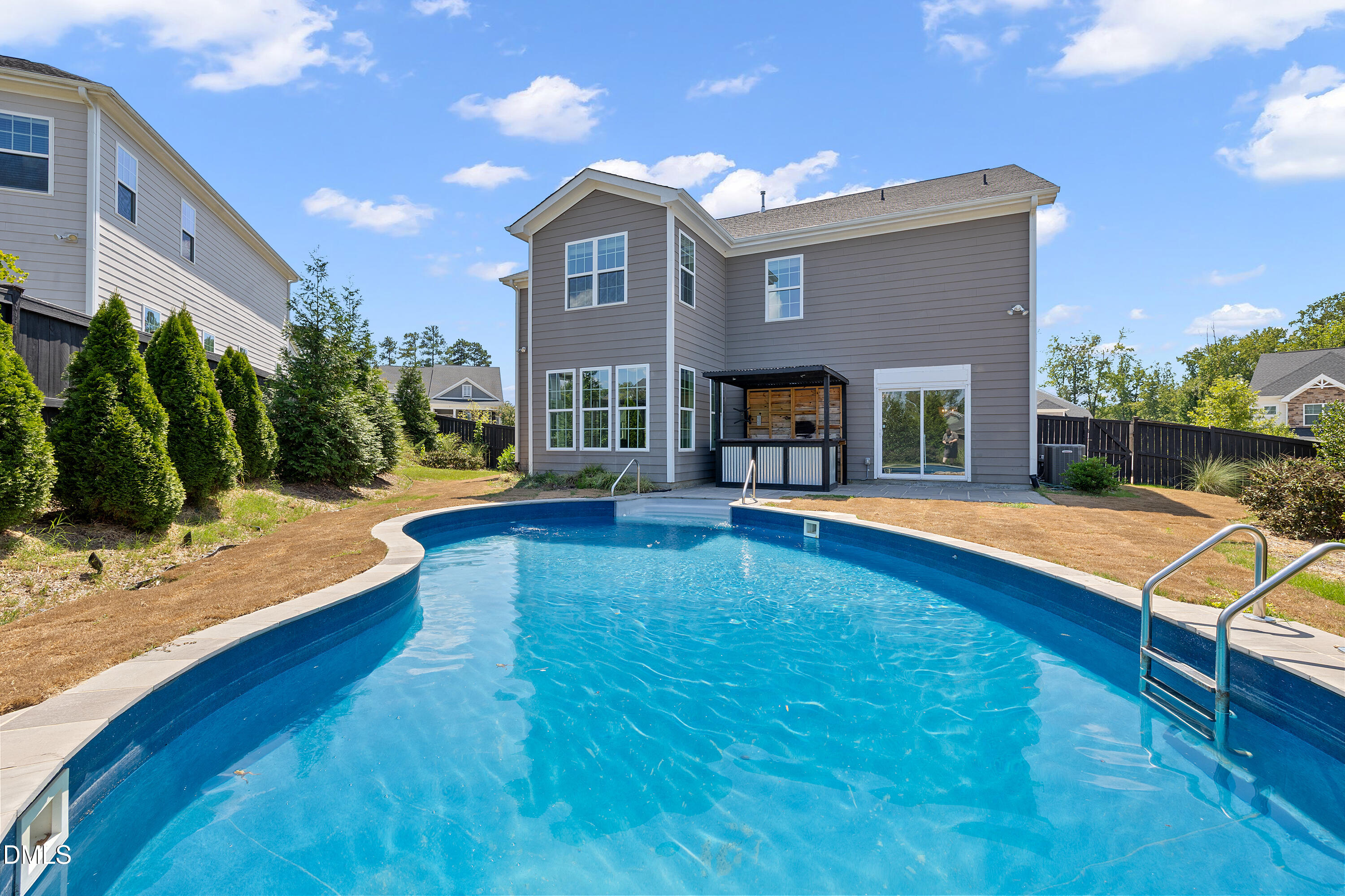 main property photo 46