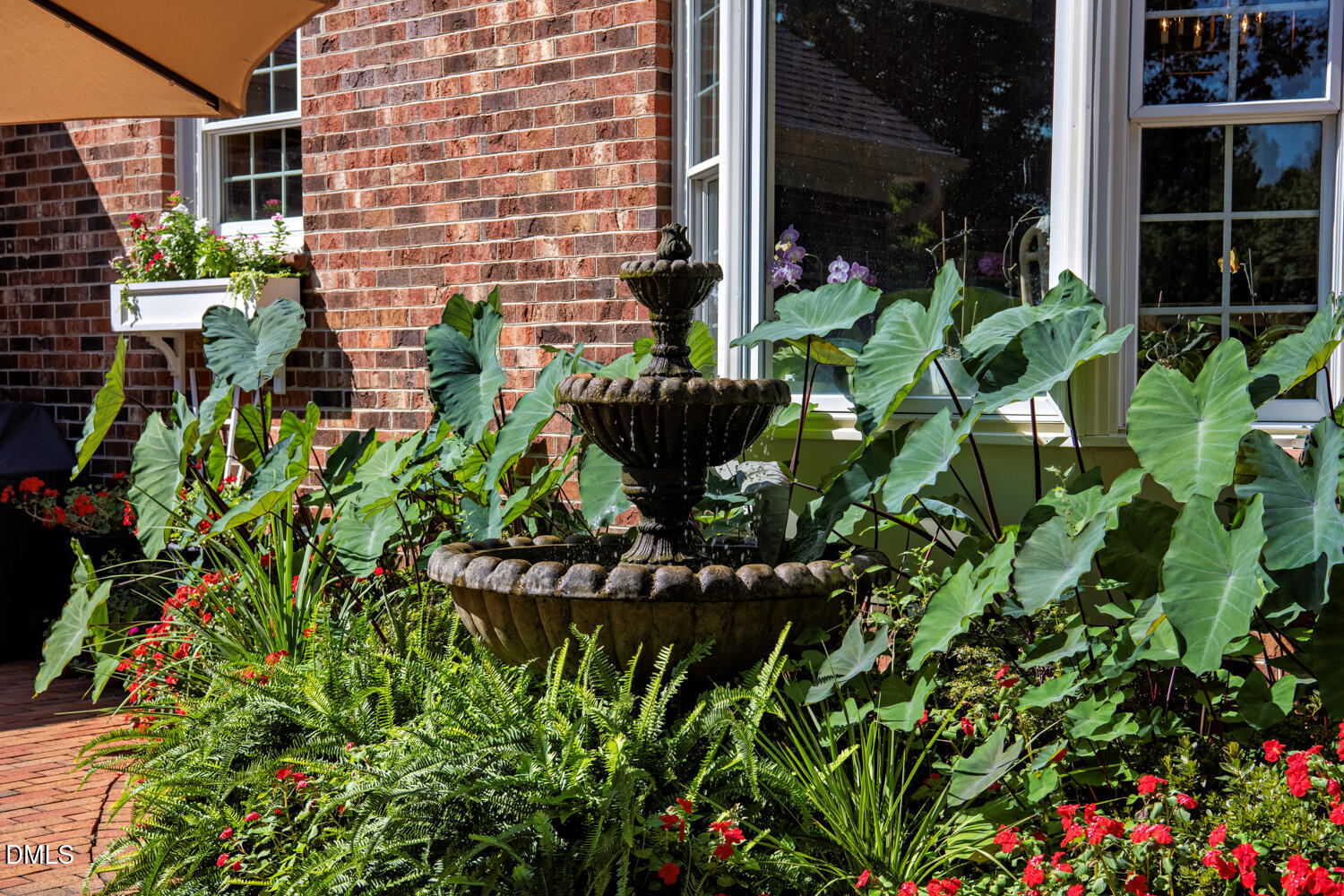 main property photo 8