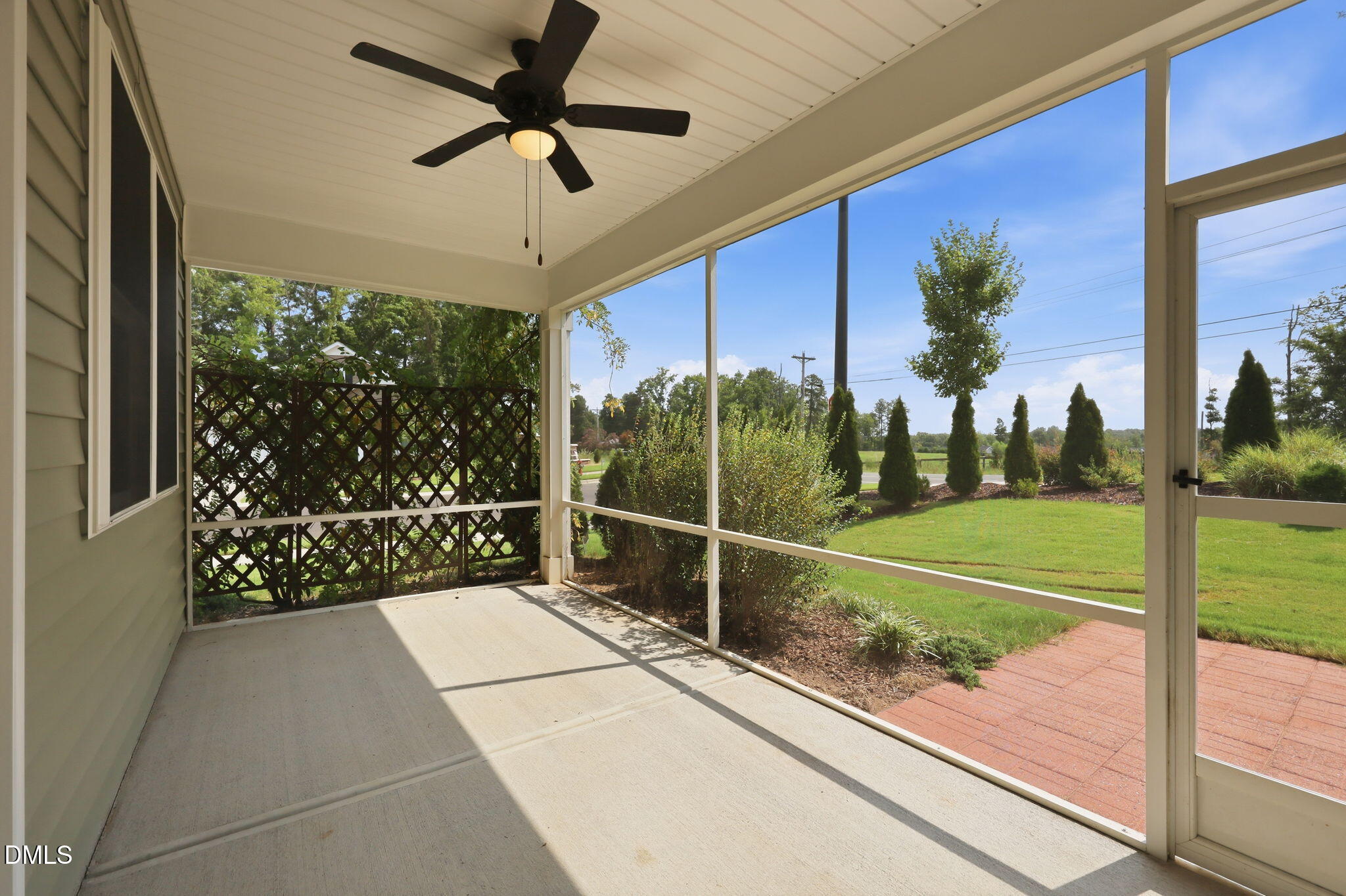 main property photo 38