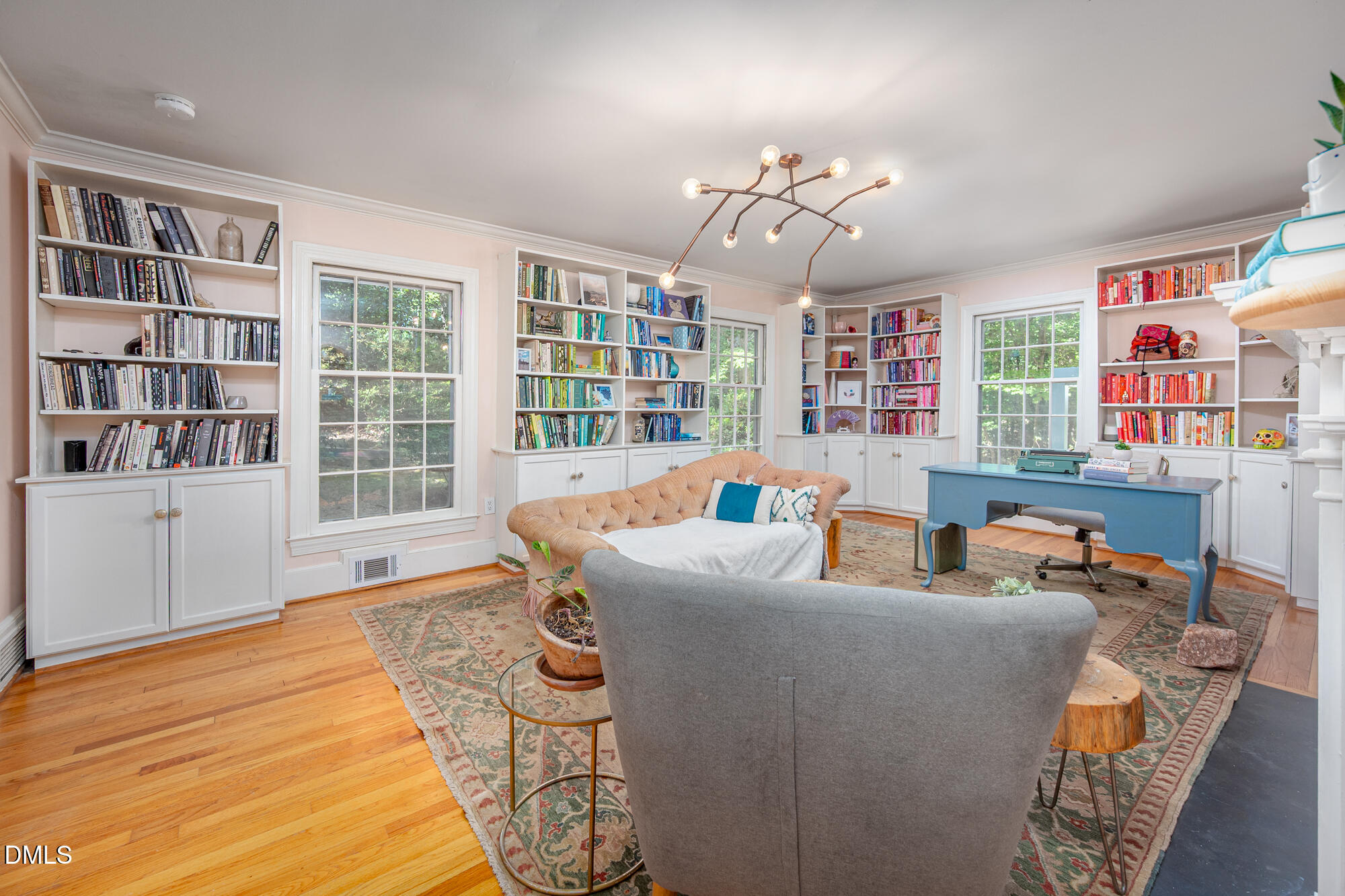 main property photo 4