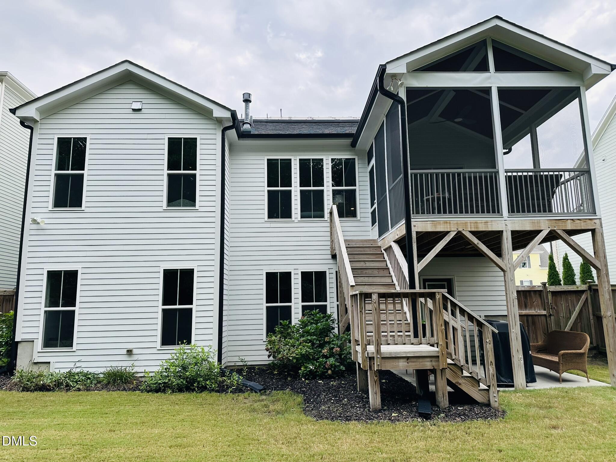 main property photo 22