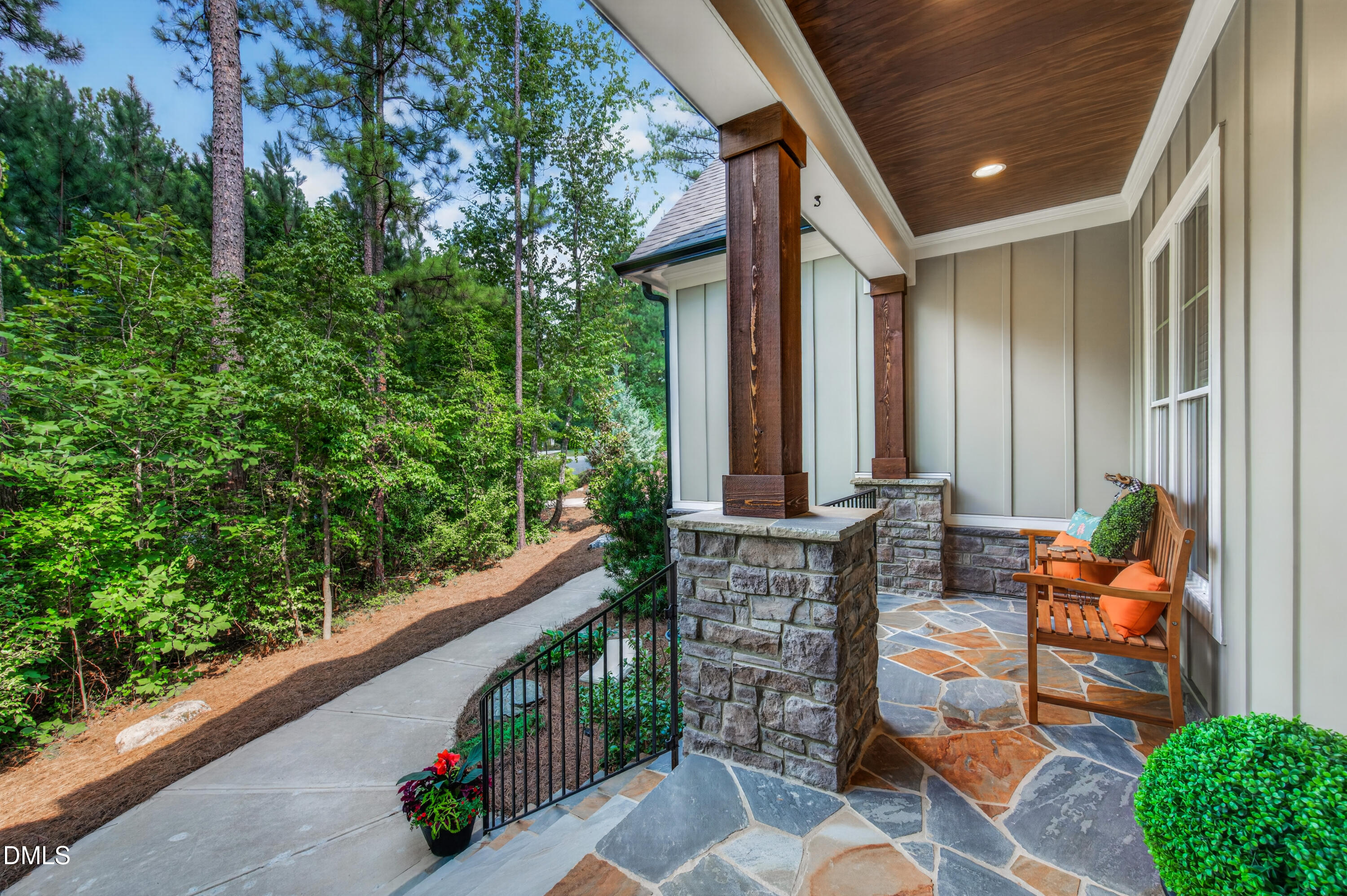 main property photo 75