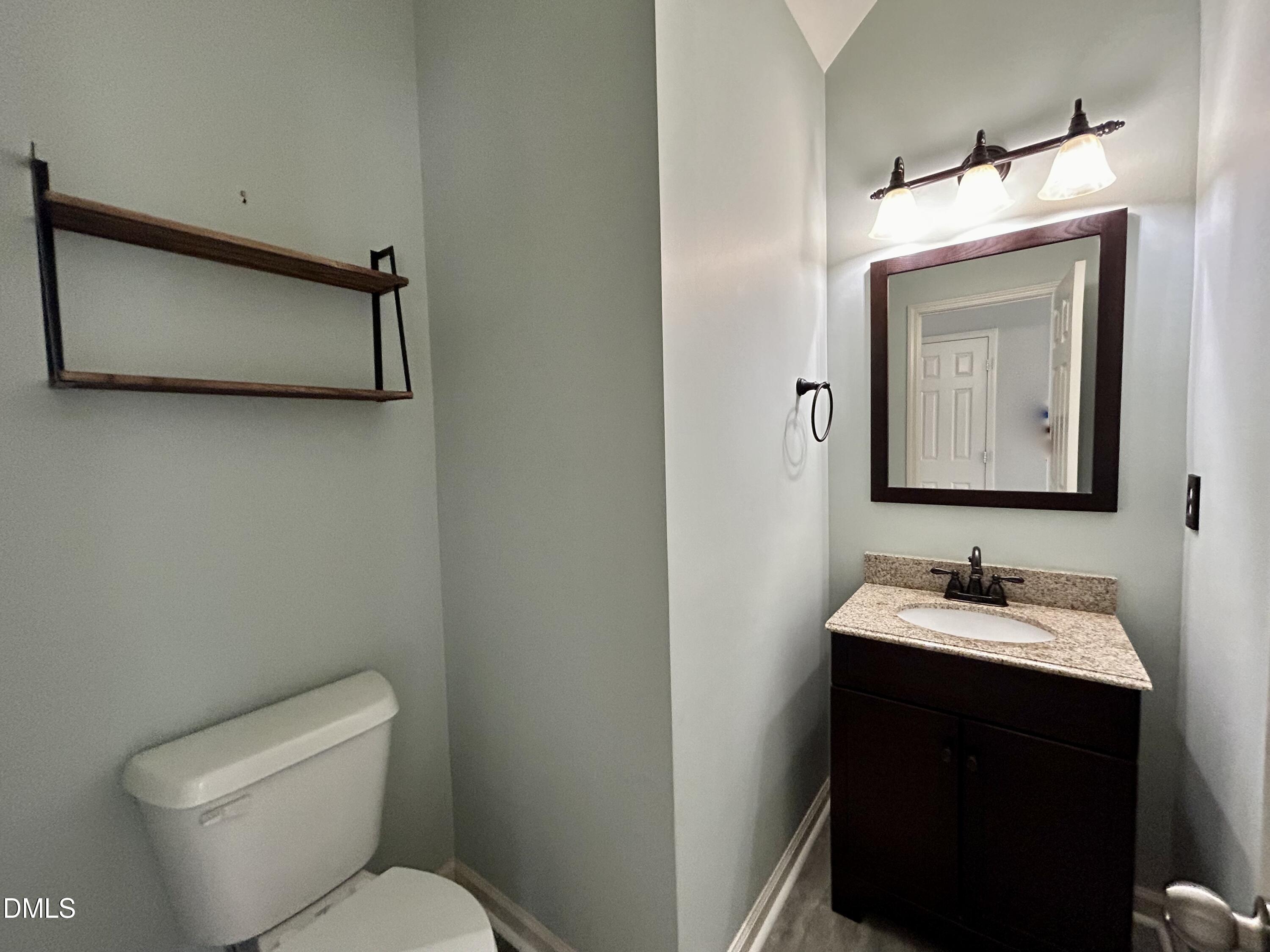 main property photo 9