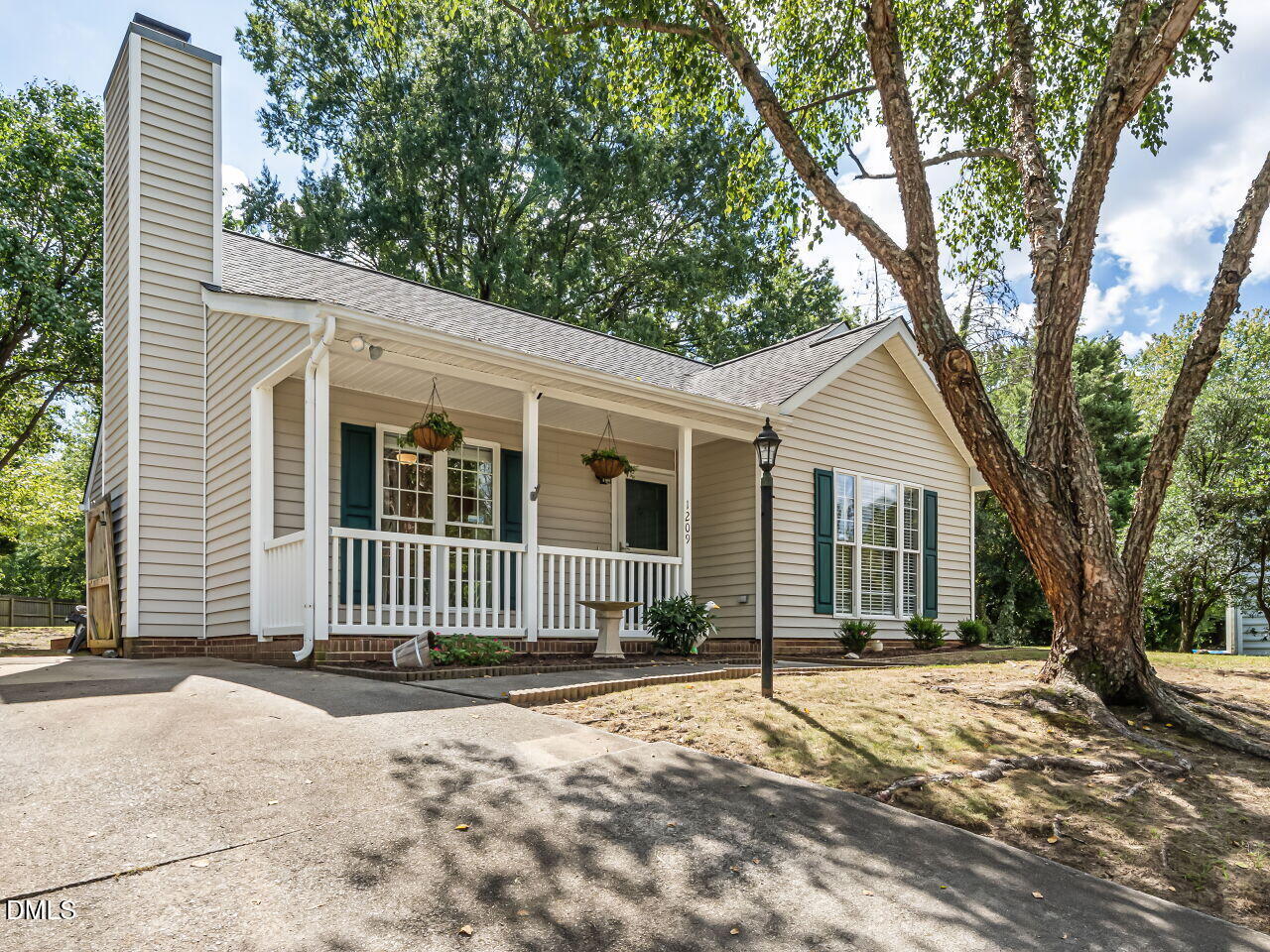 main property photo 1