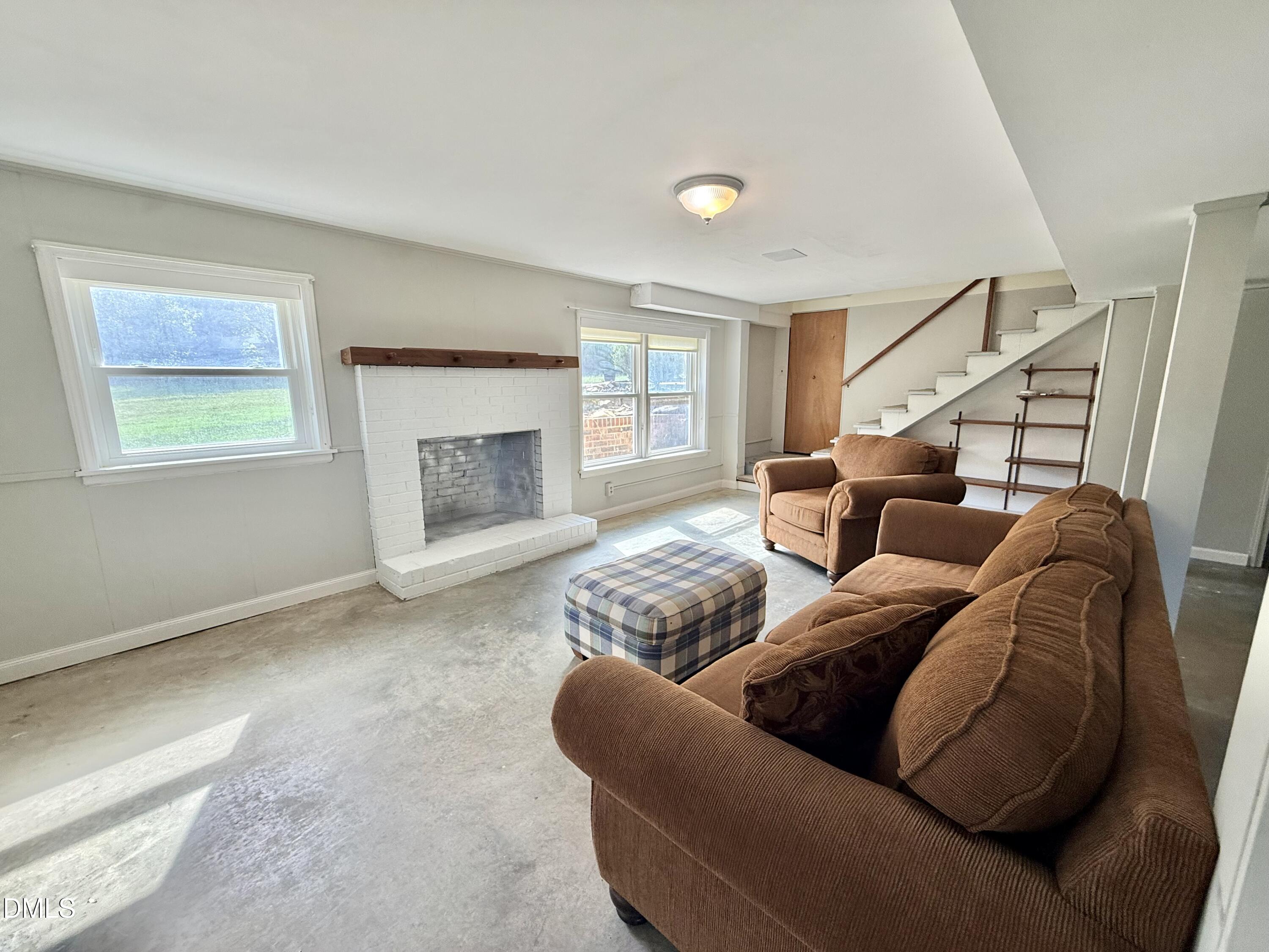 main property photo 43