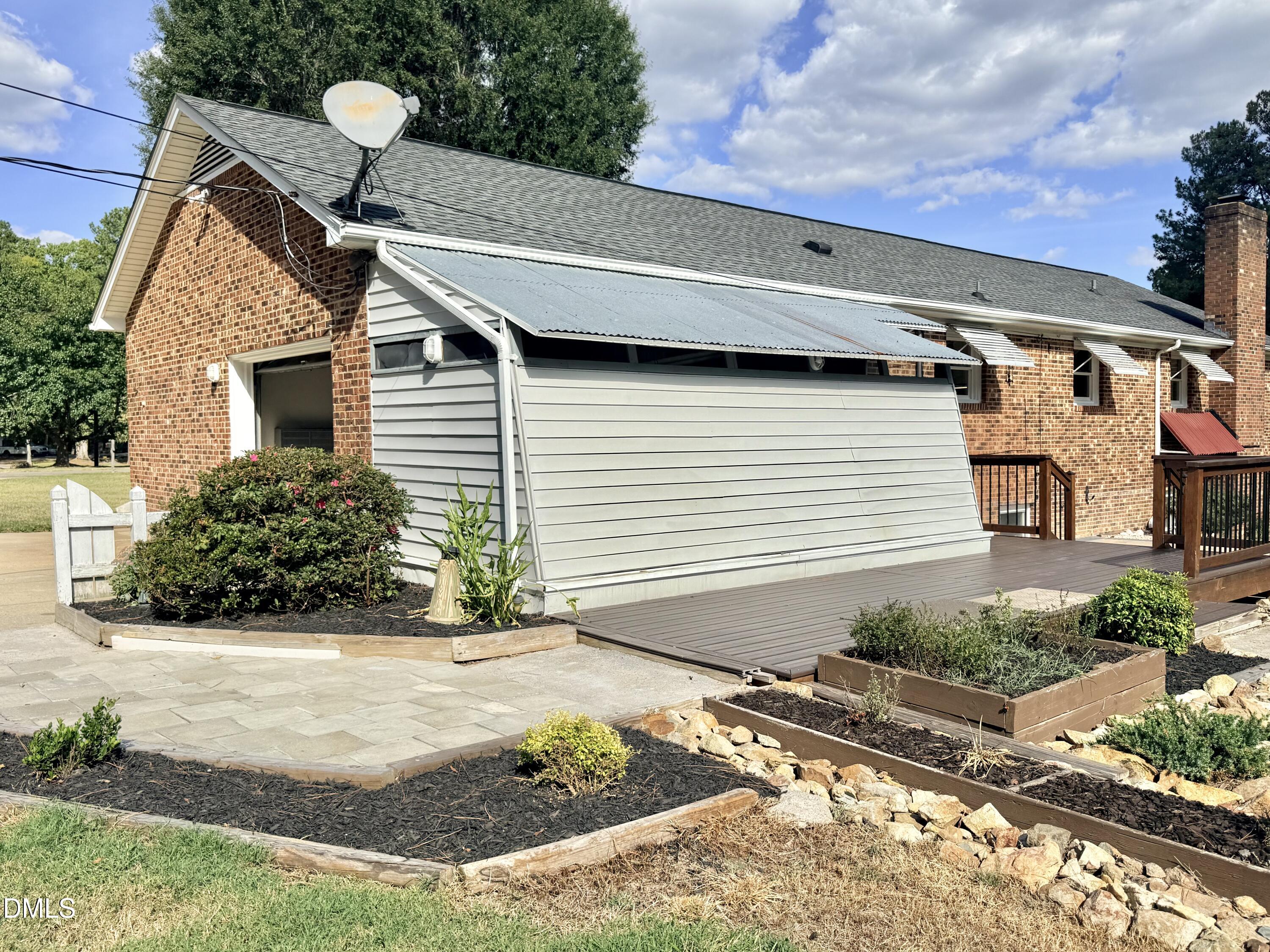 main property photo 54