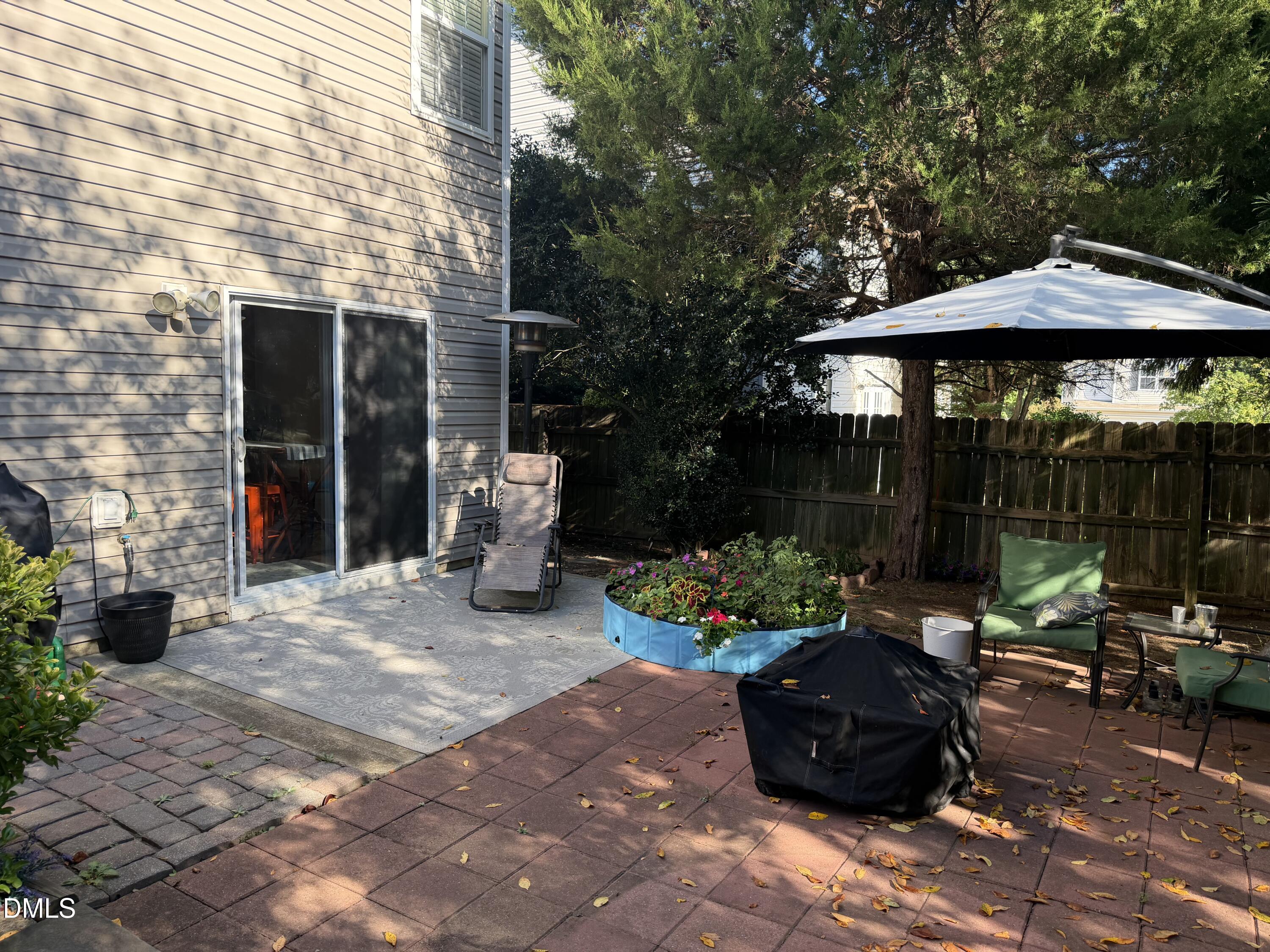 main property photo 22