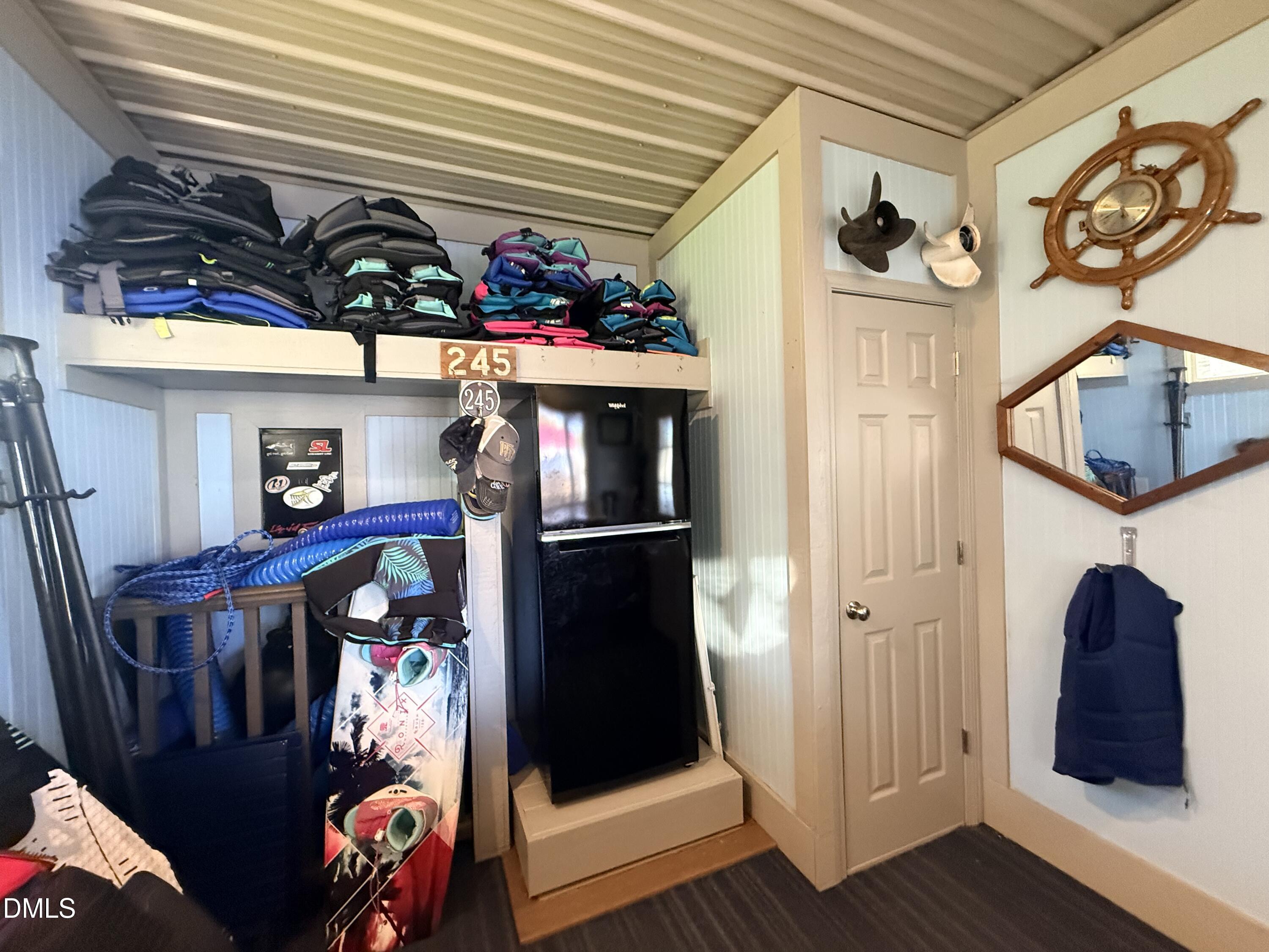 main property photo 76