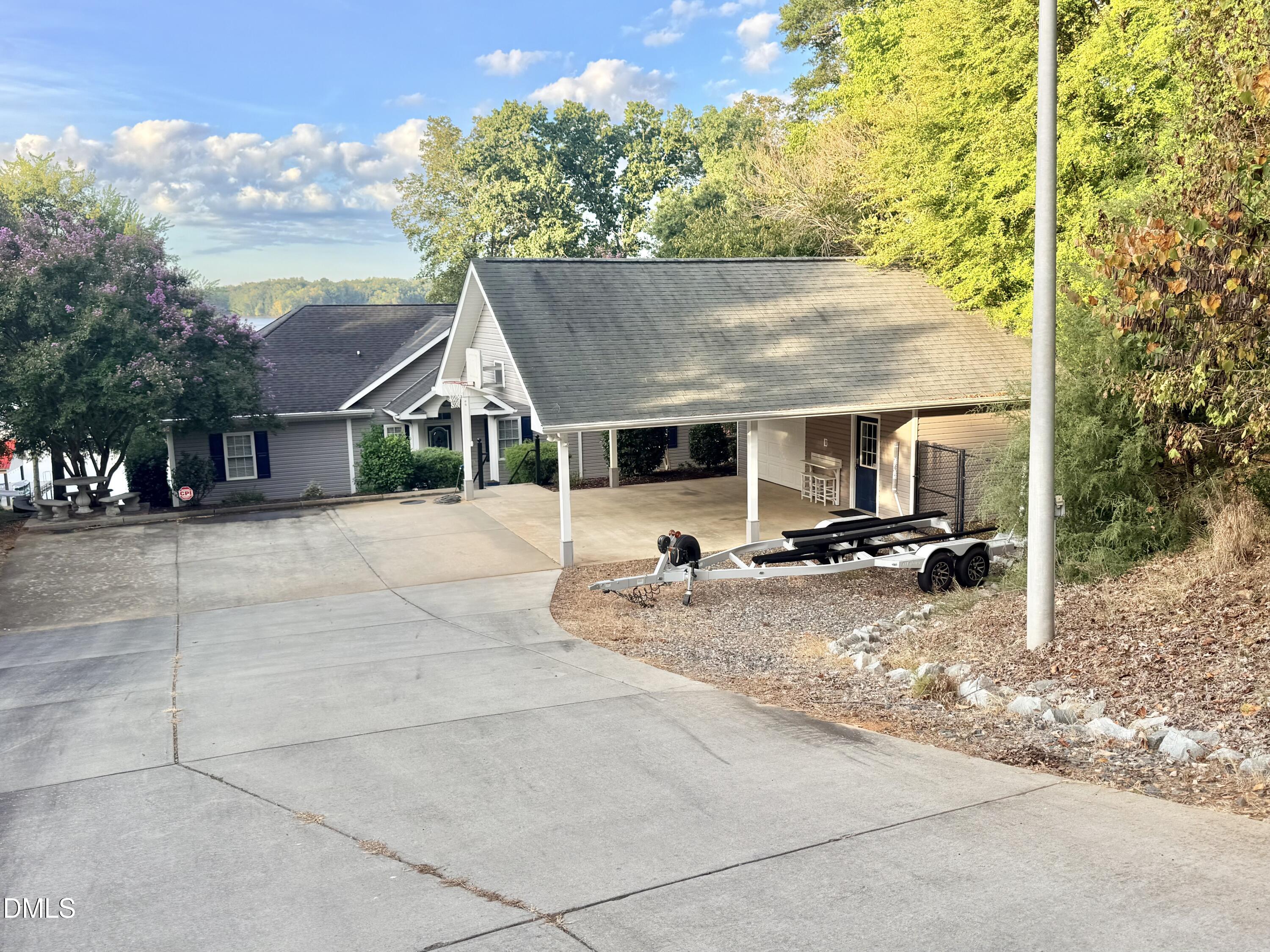 main property photo 77