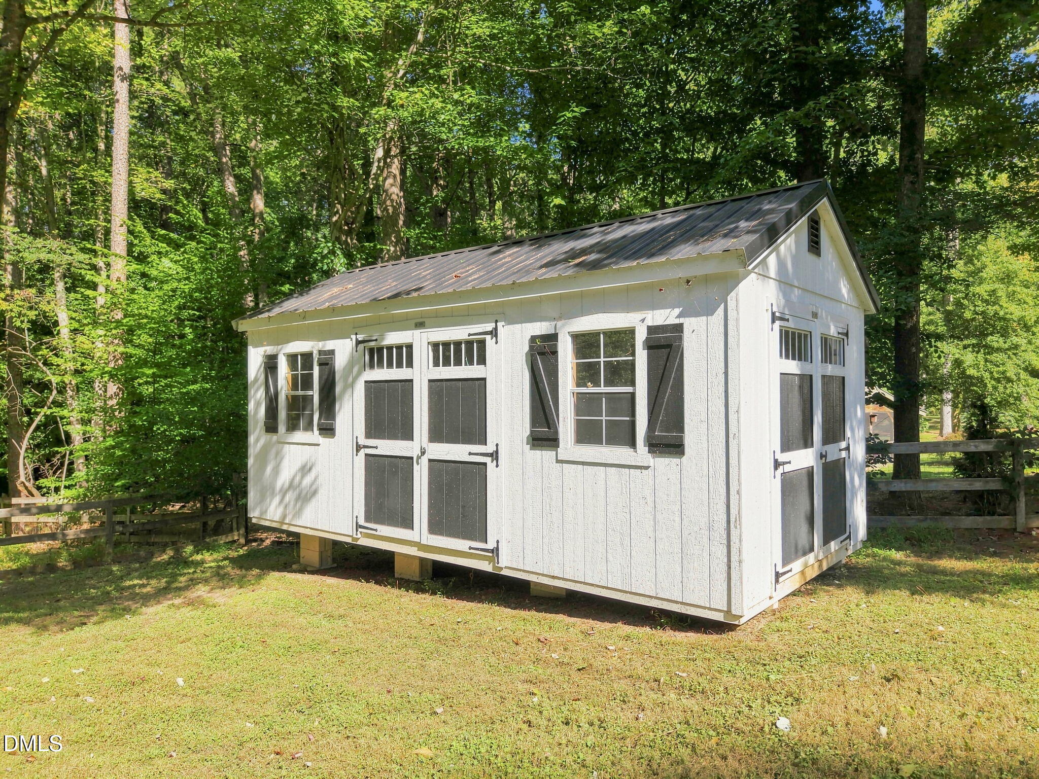 main property photo 50