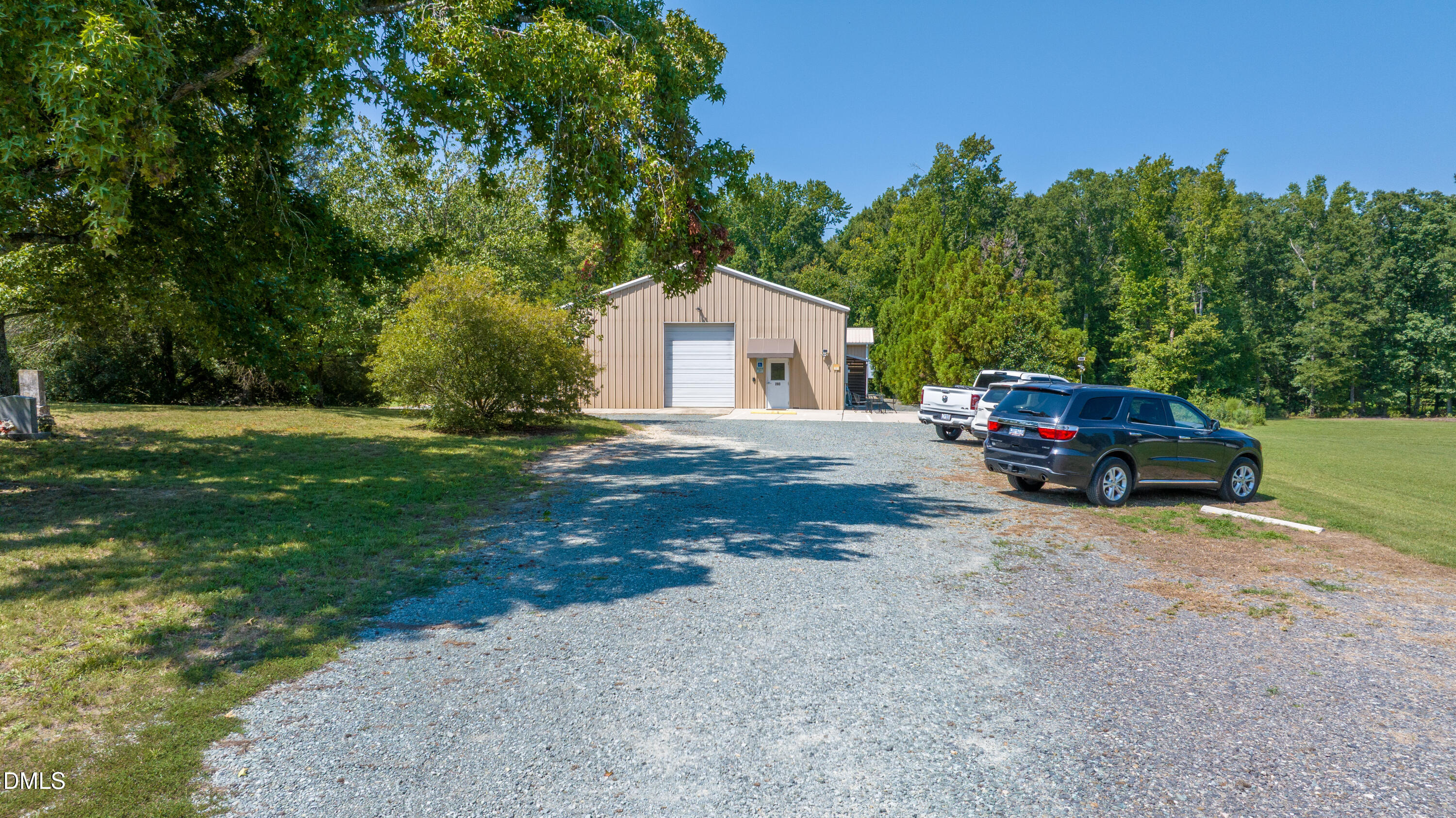 main property photo 50