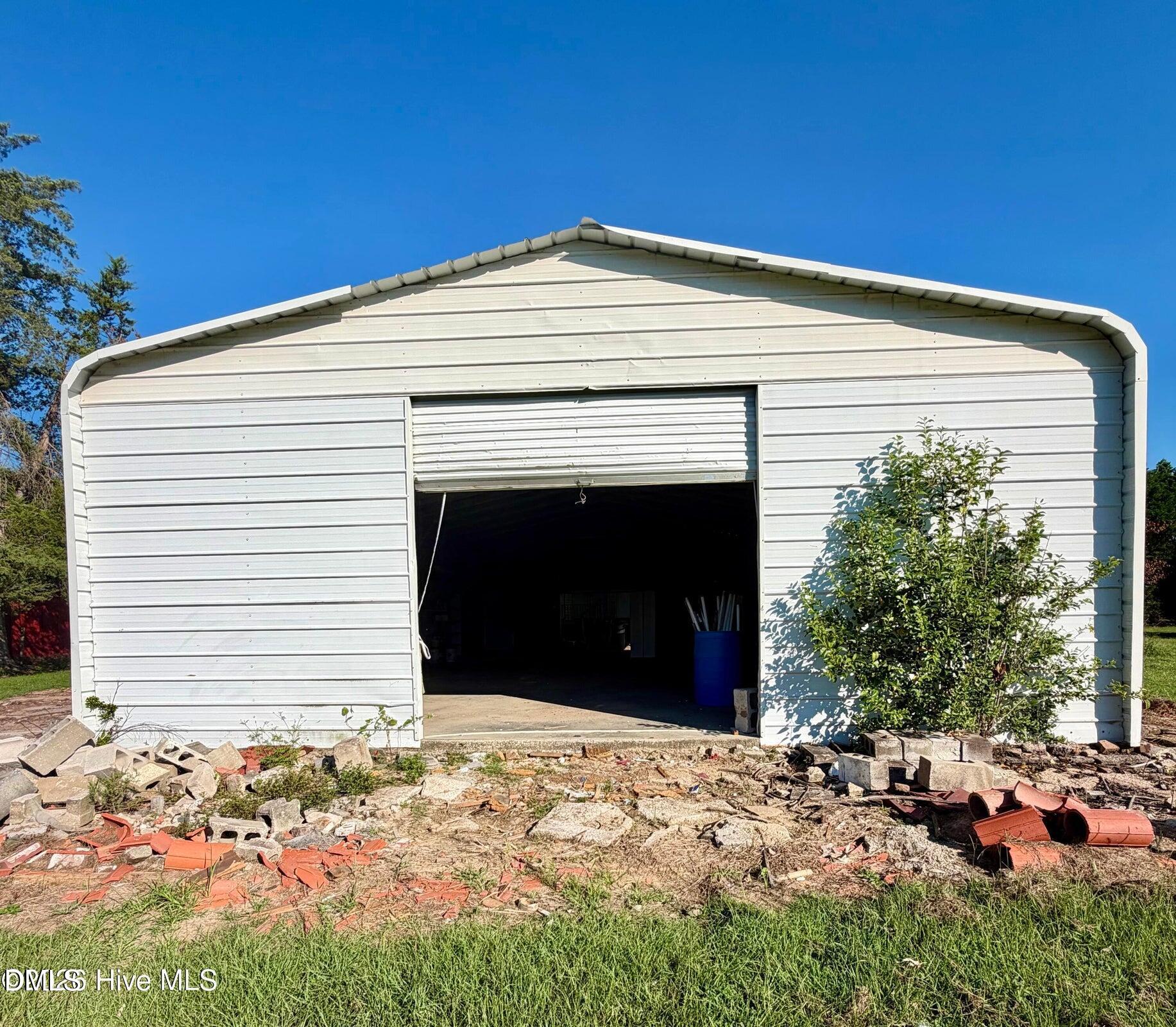 main property photo 14