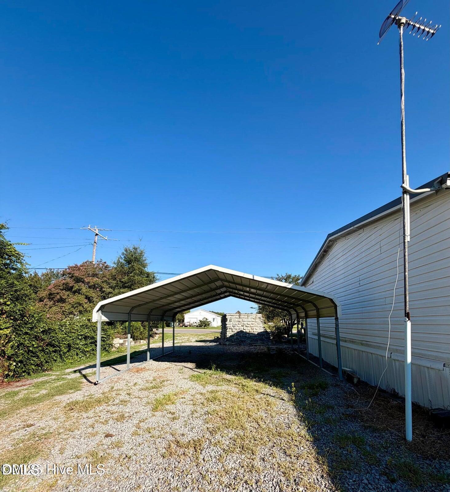 main property photo 16
