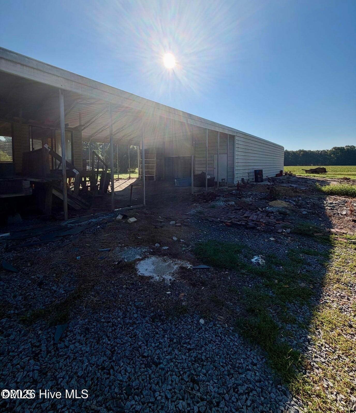 main property photo 18