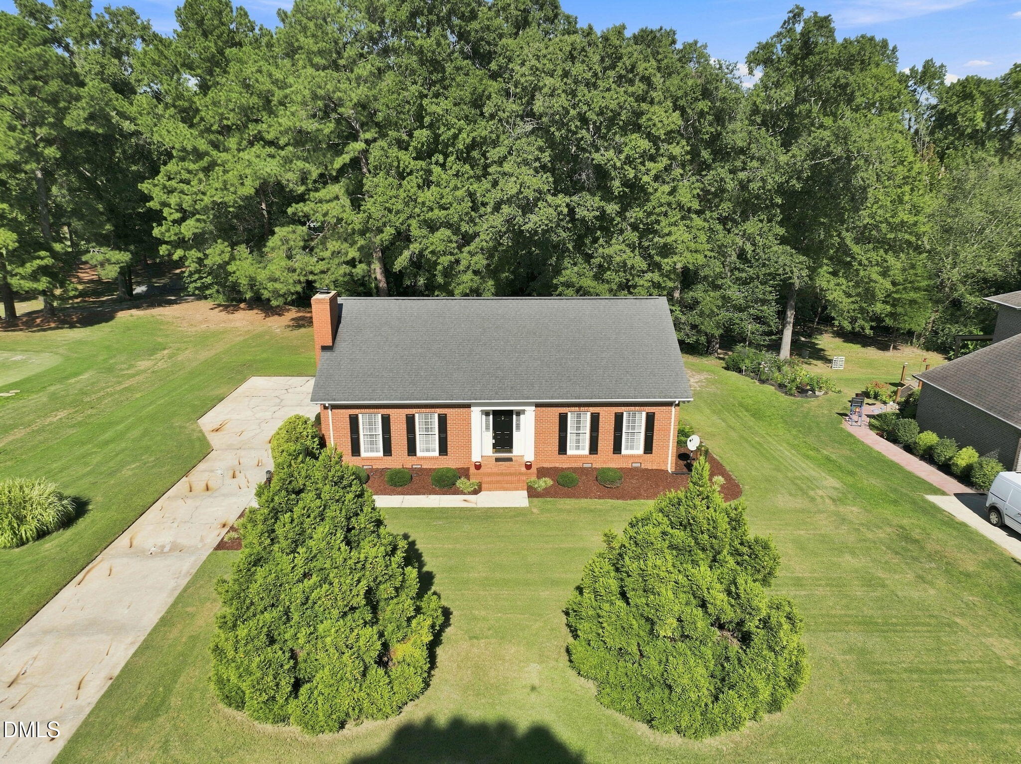 main property photo 33