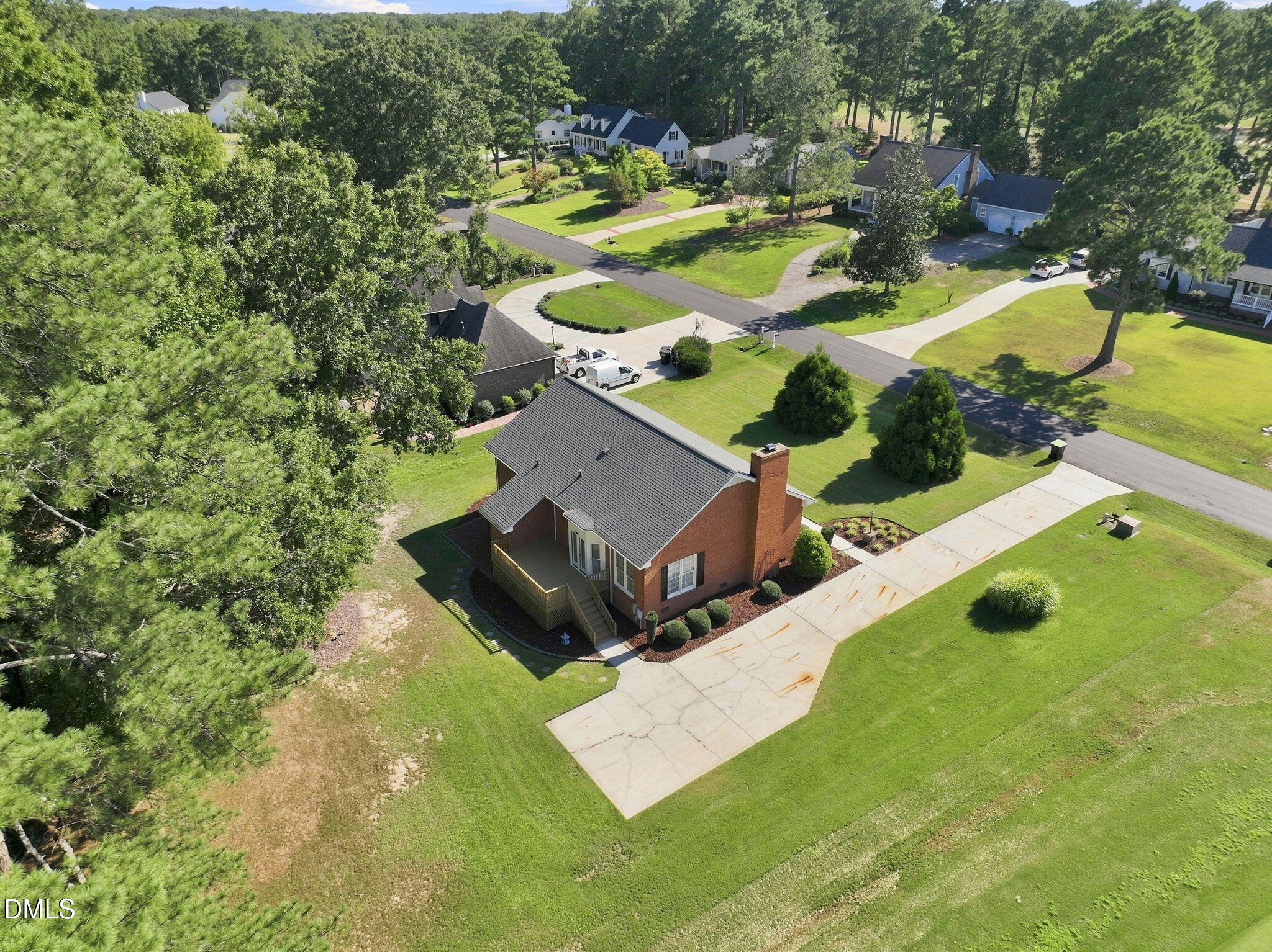 main property photo 37