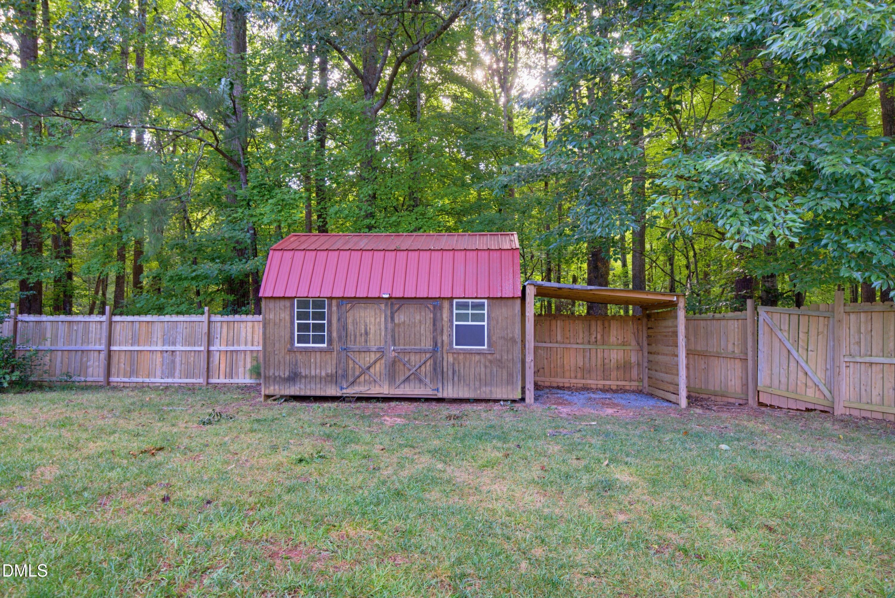 main property photo 20
