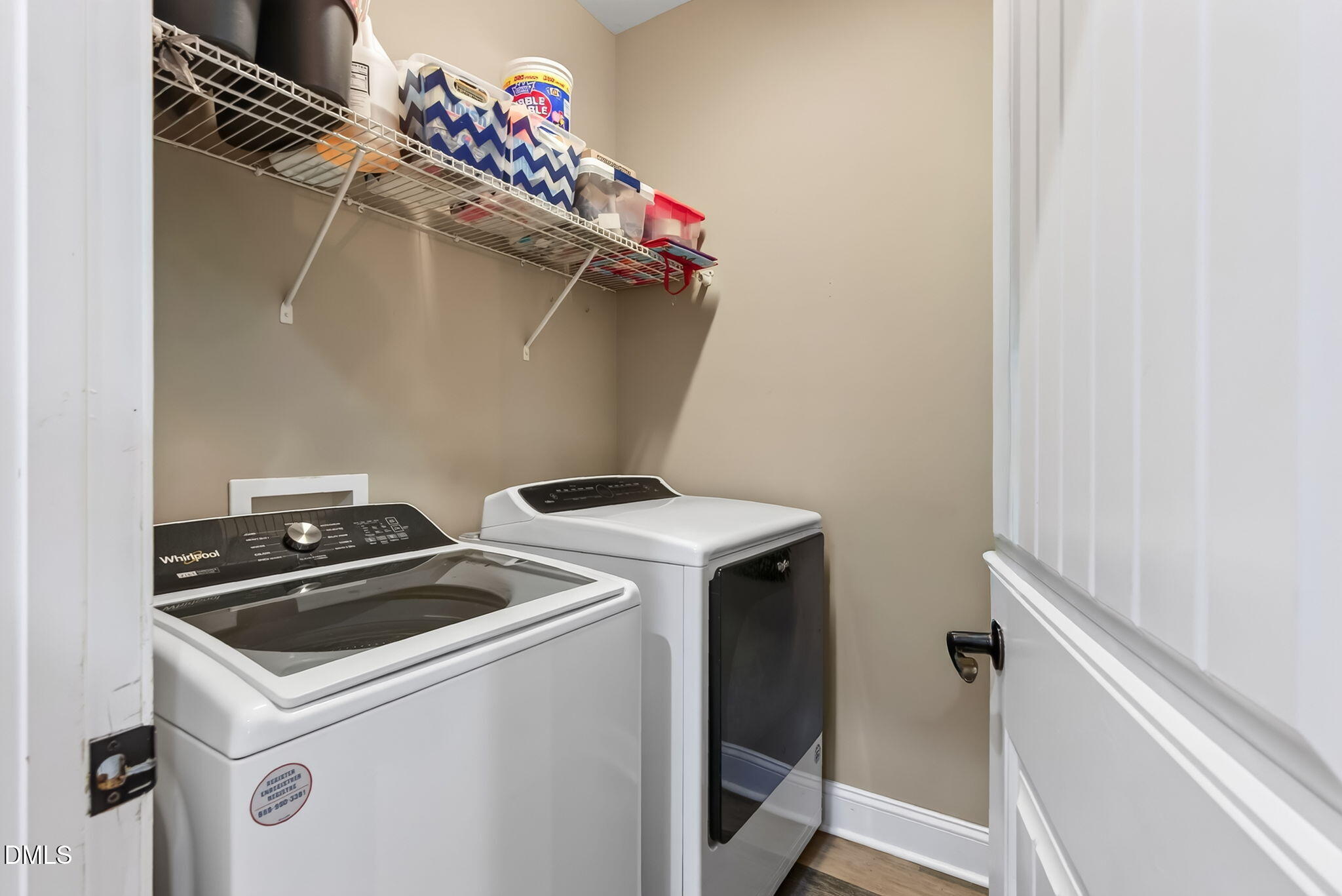 main property photo 11