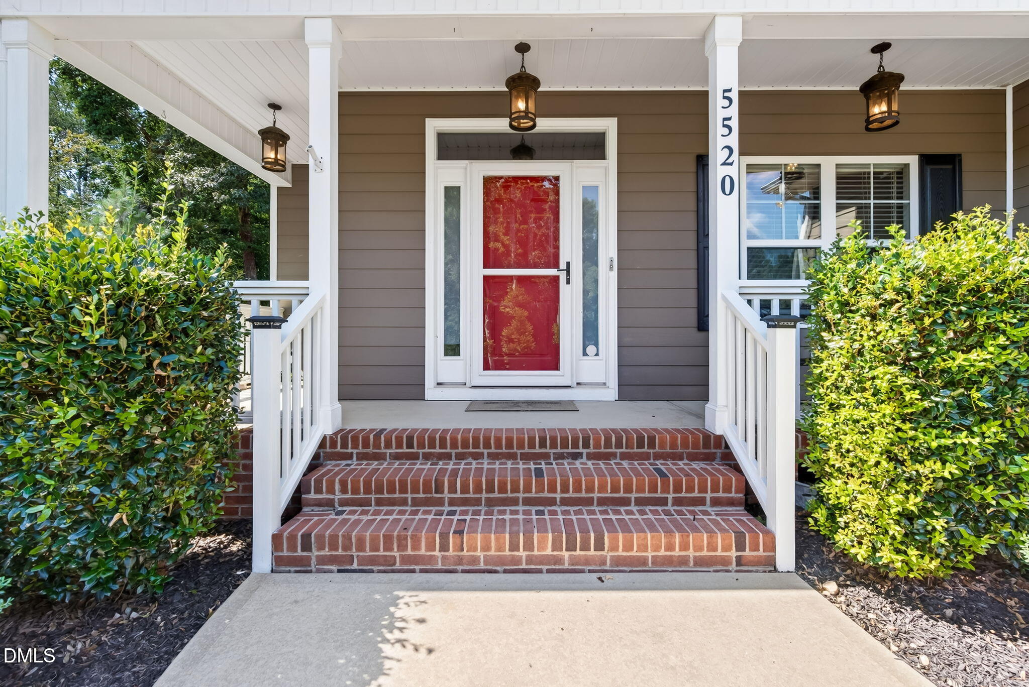 main property photo 4