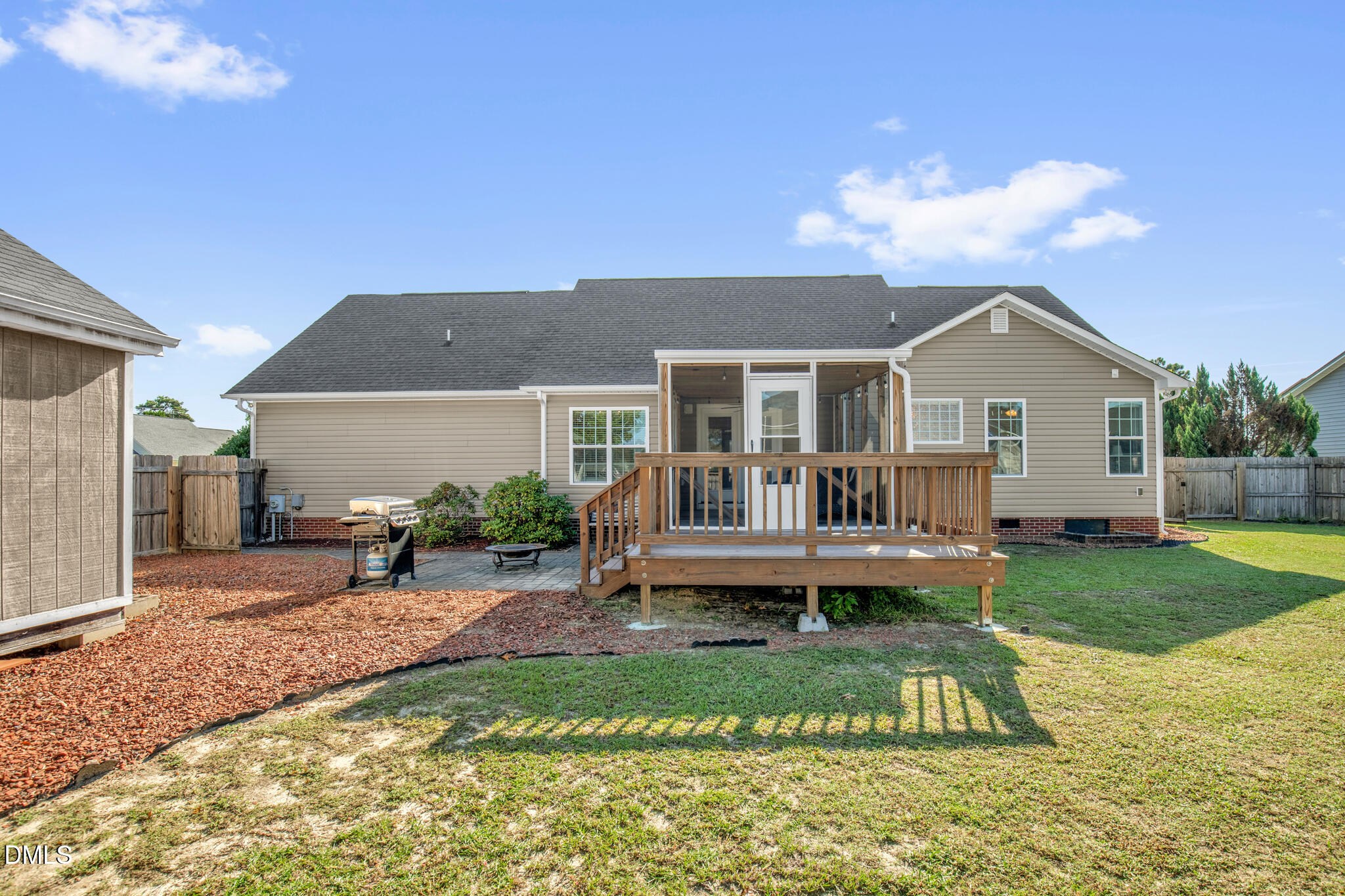 main property photo 29