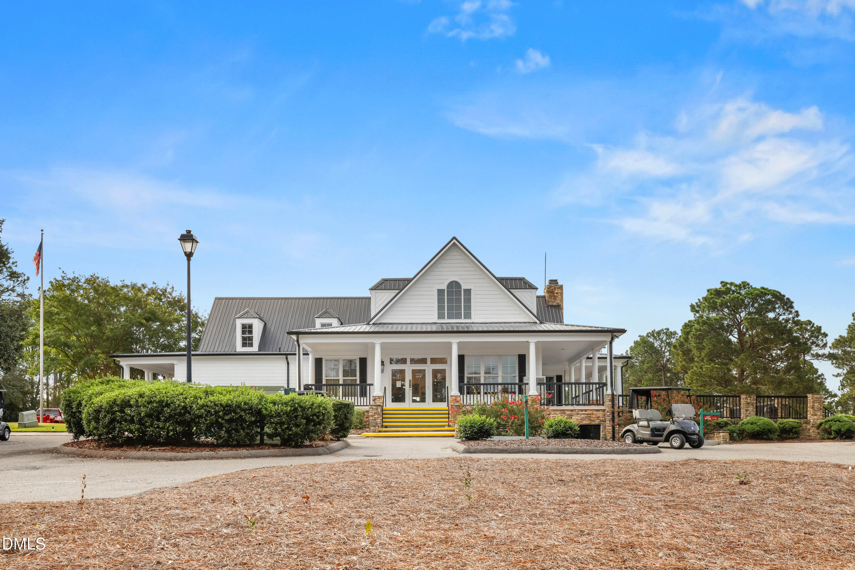 main property photo 22