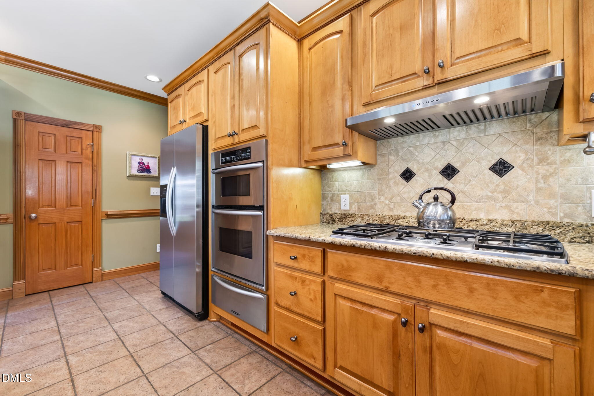 main property photo 46