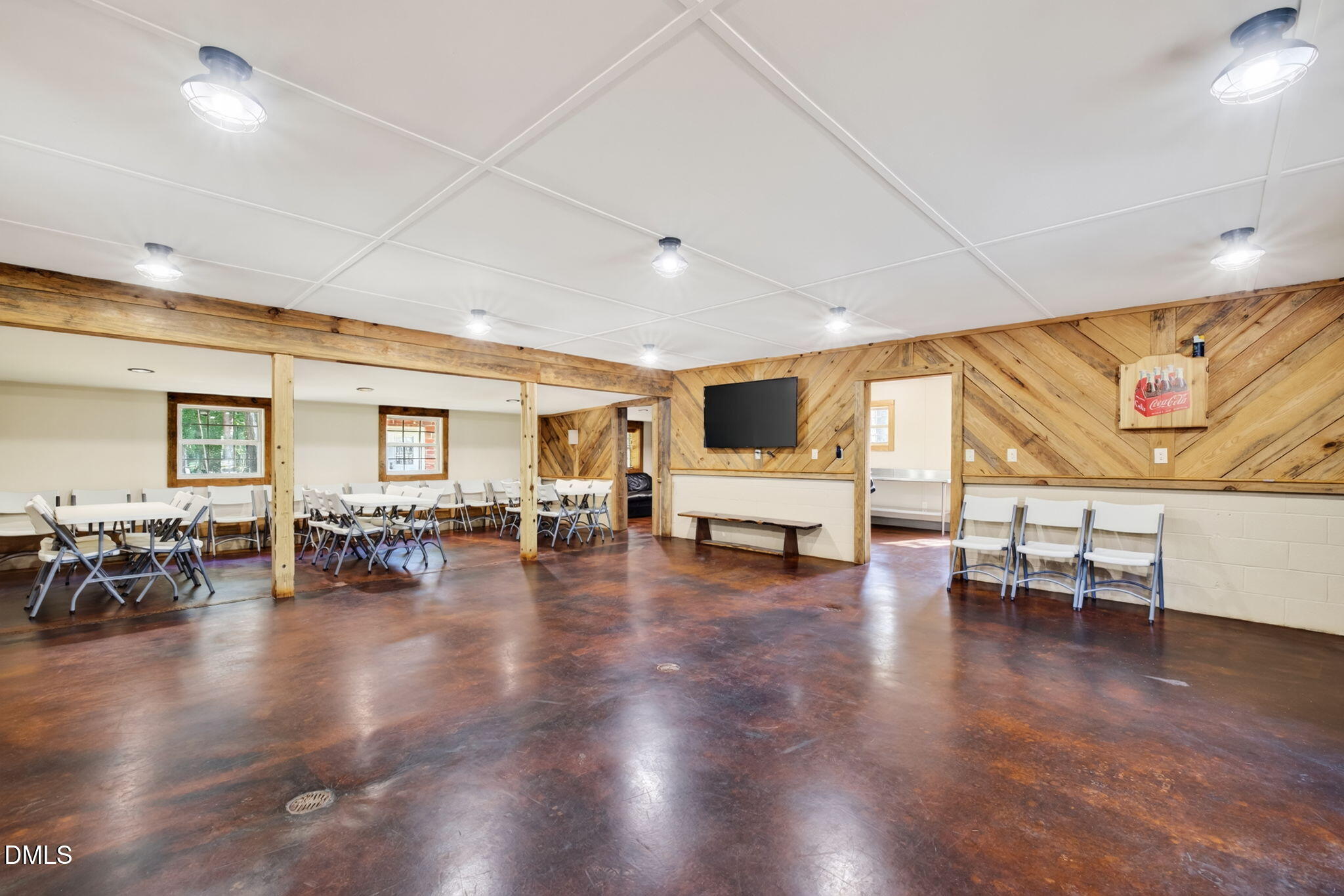 main property photo 67