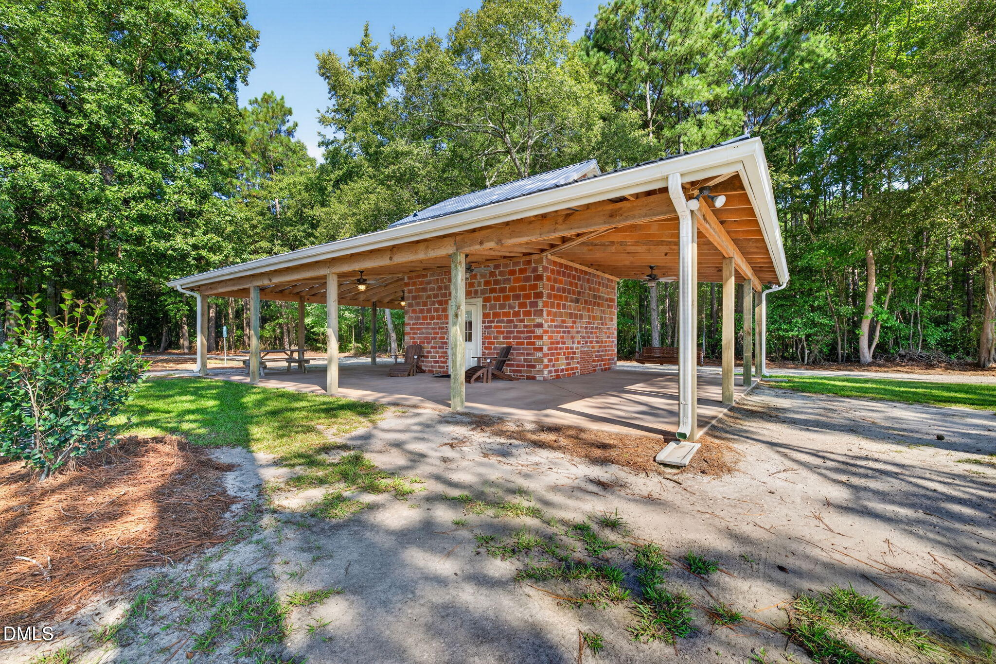 main property photo 75
