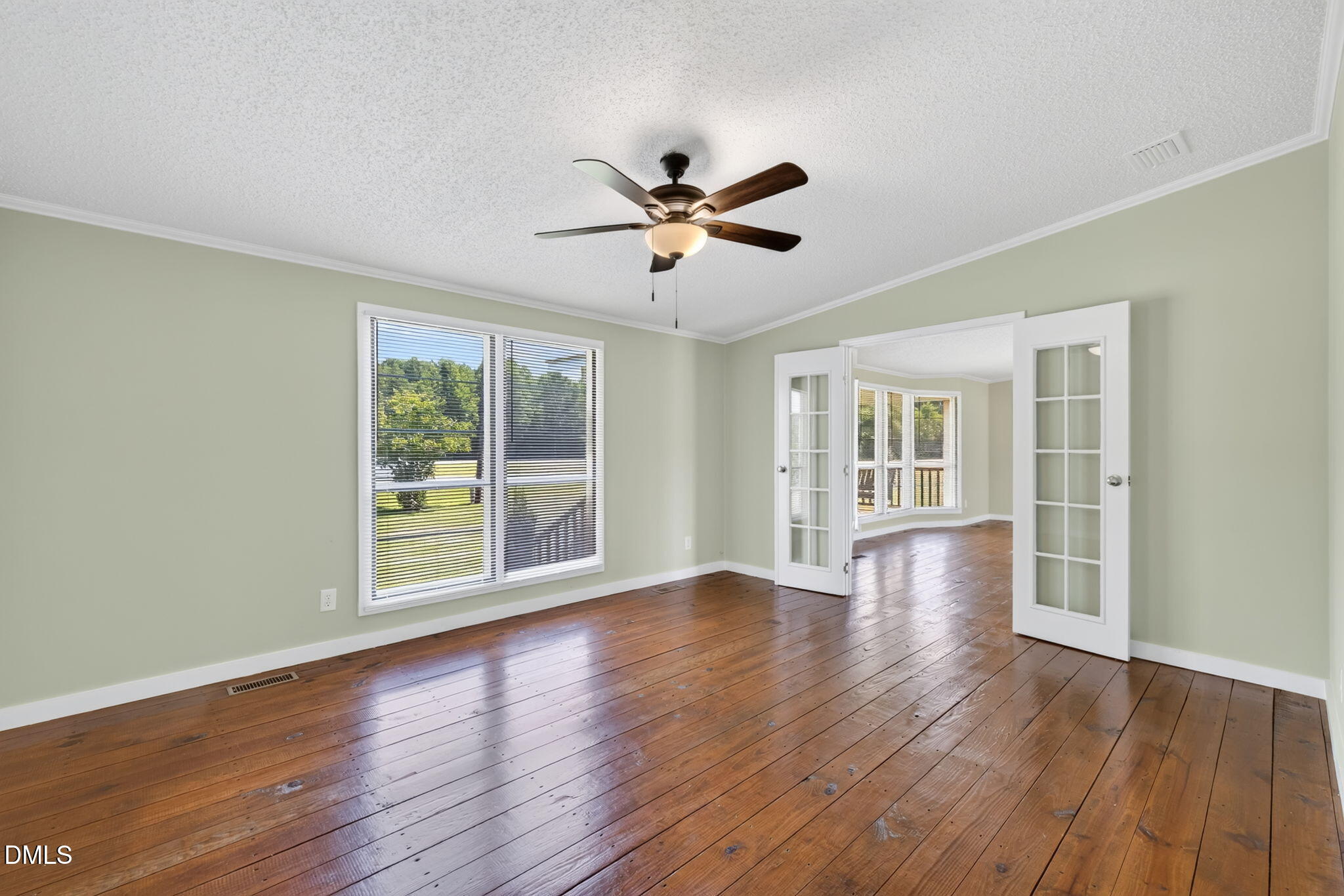 main property photo 79