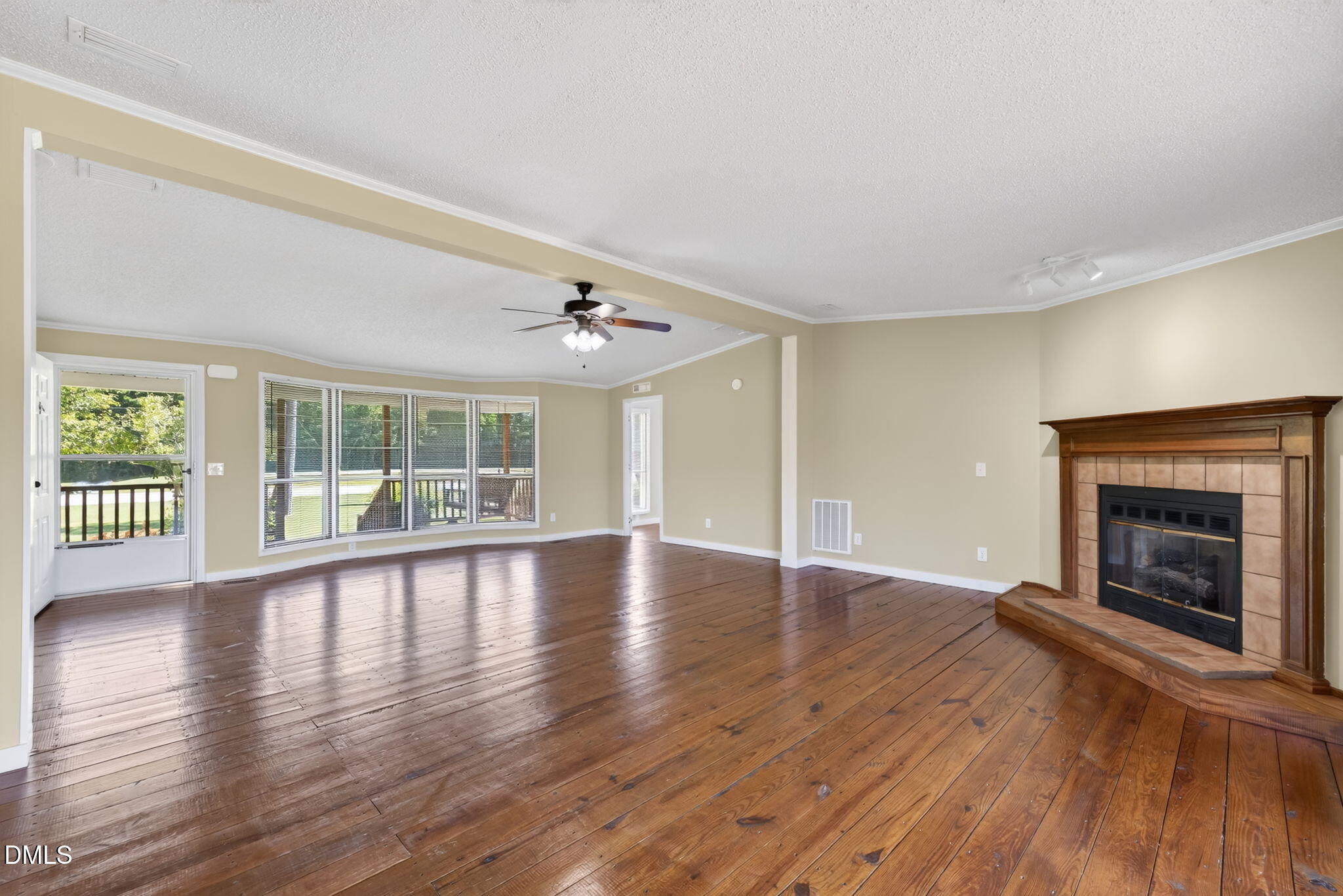 main property photo 80