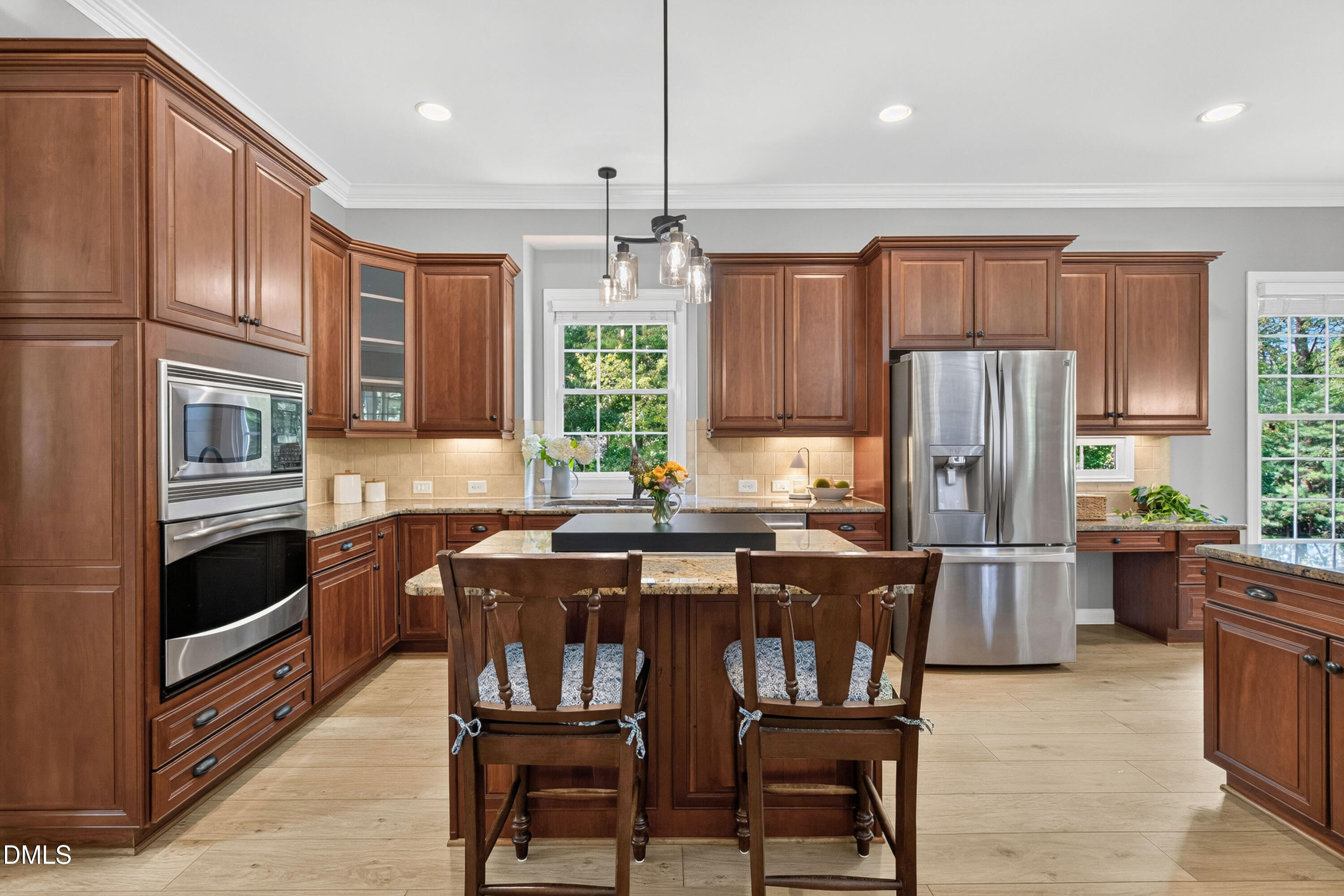 main property photo 16