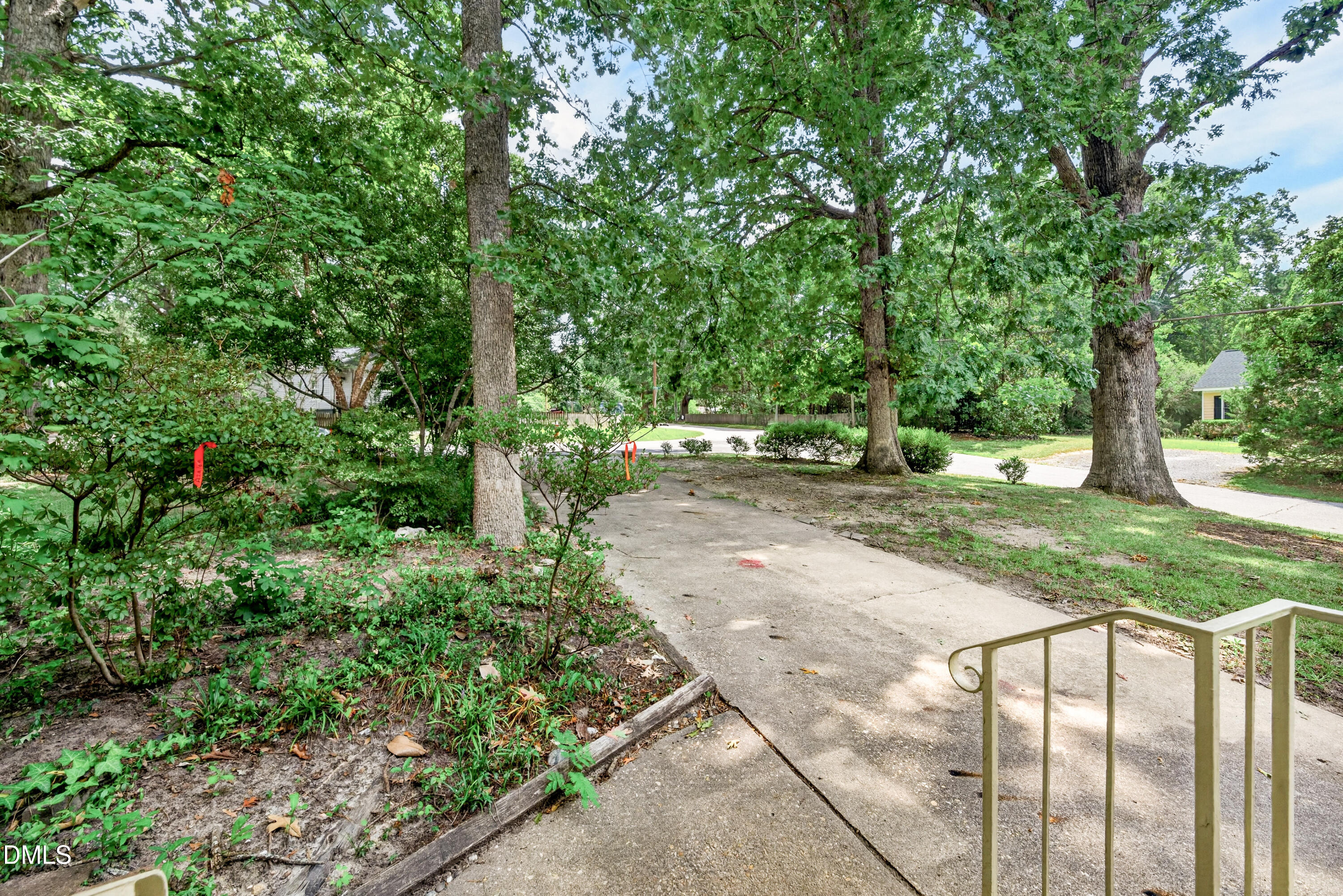 main property photo 33