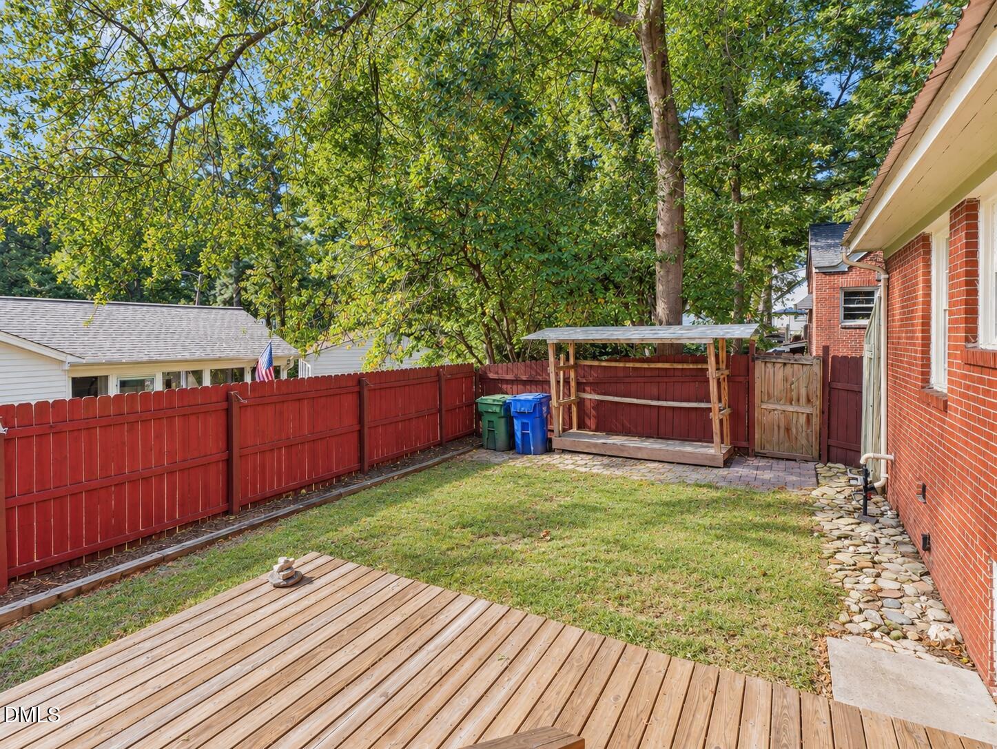 main property photo 38