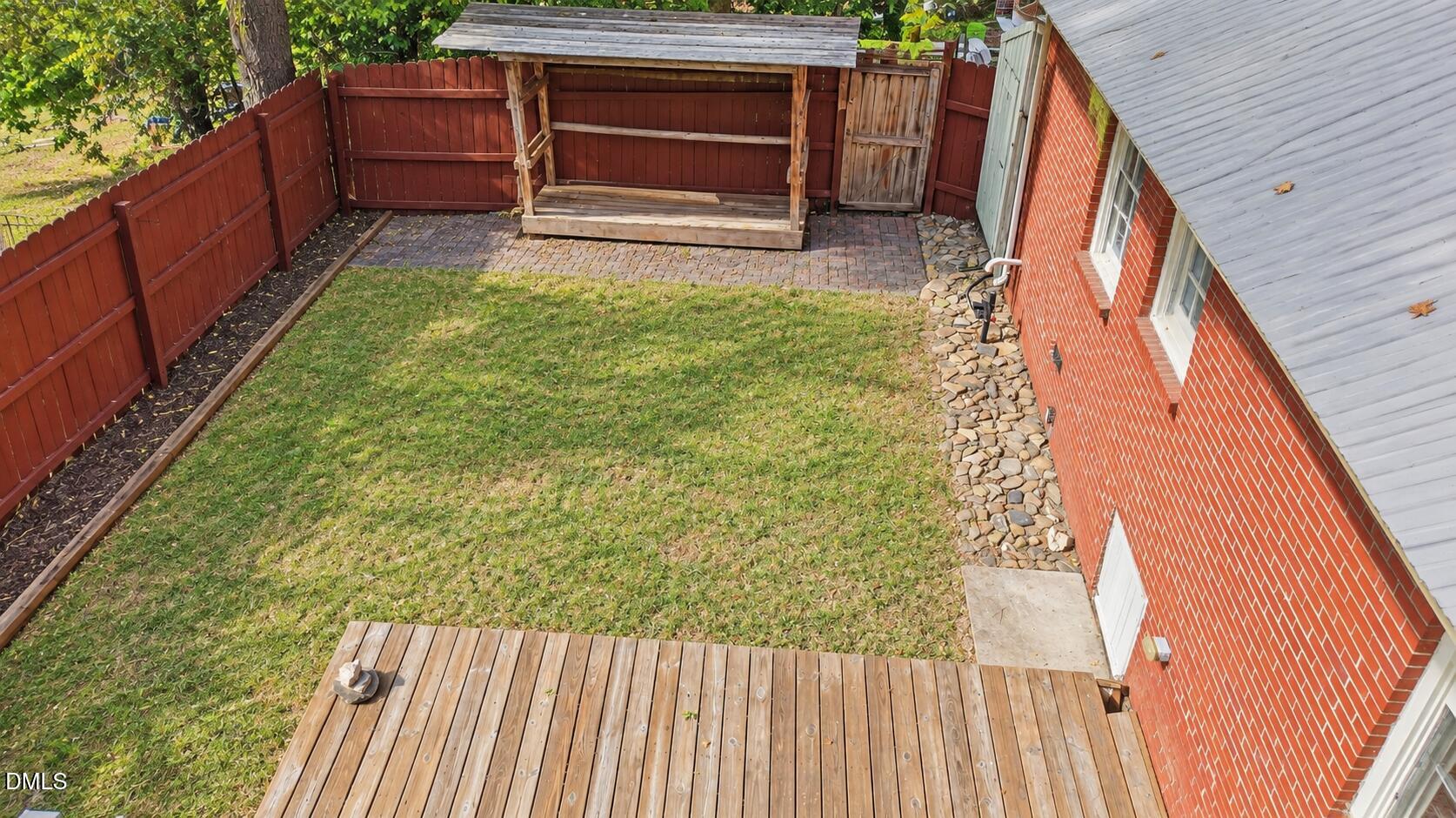 main property photo 45