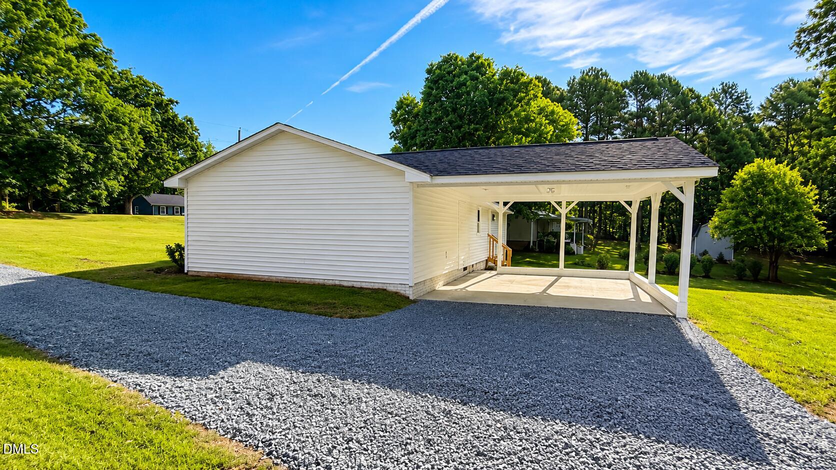 main property photo 32