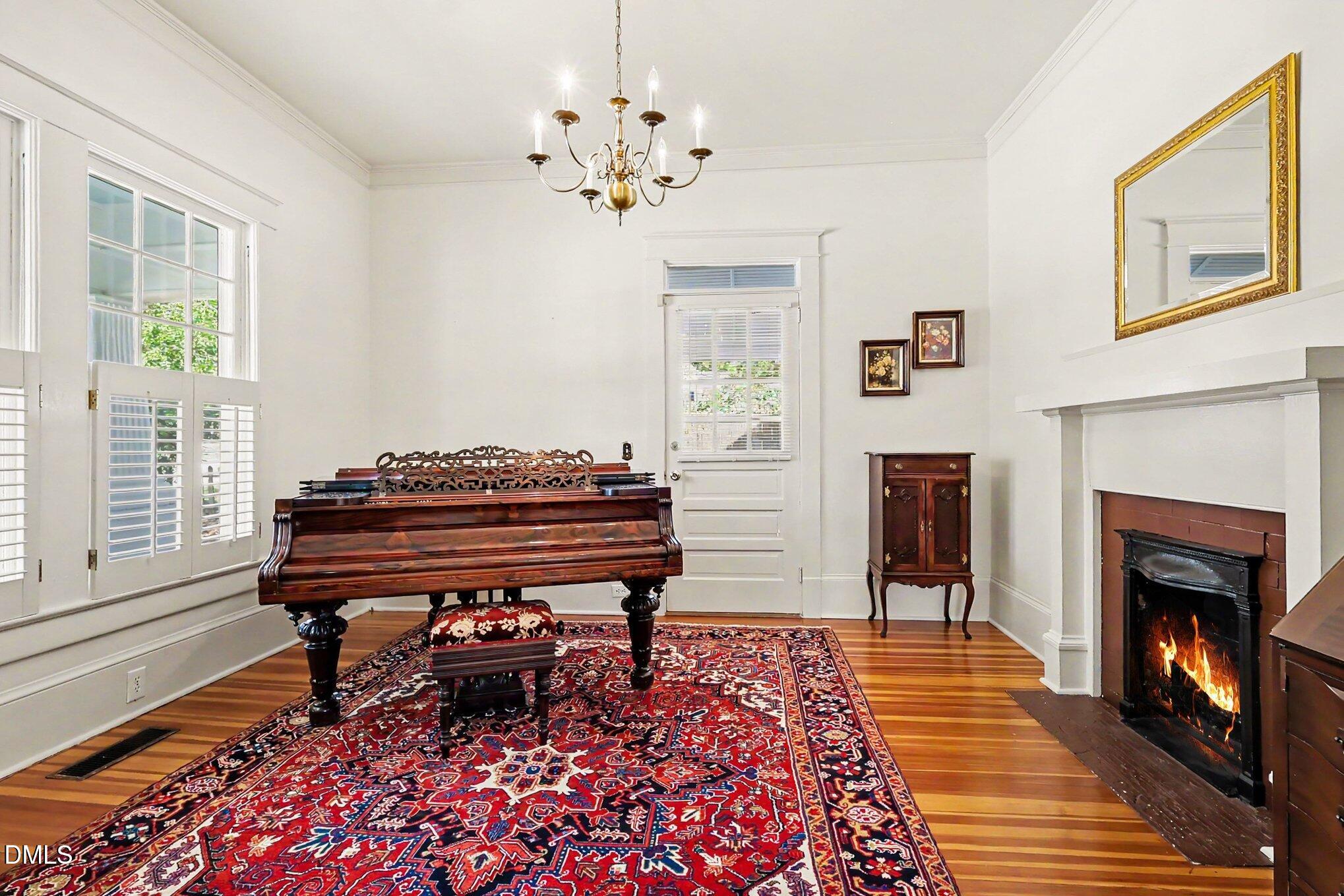 main property photo 12