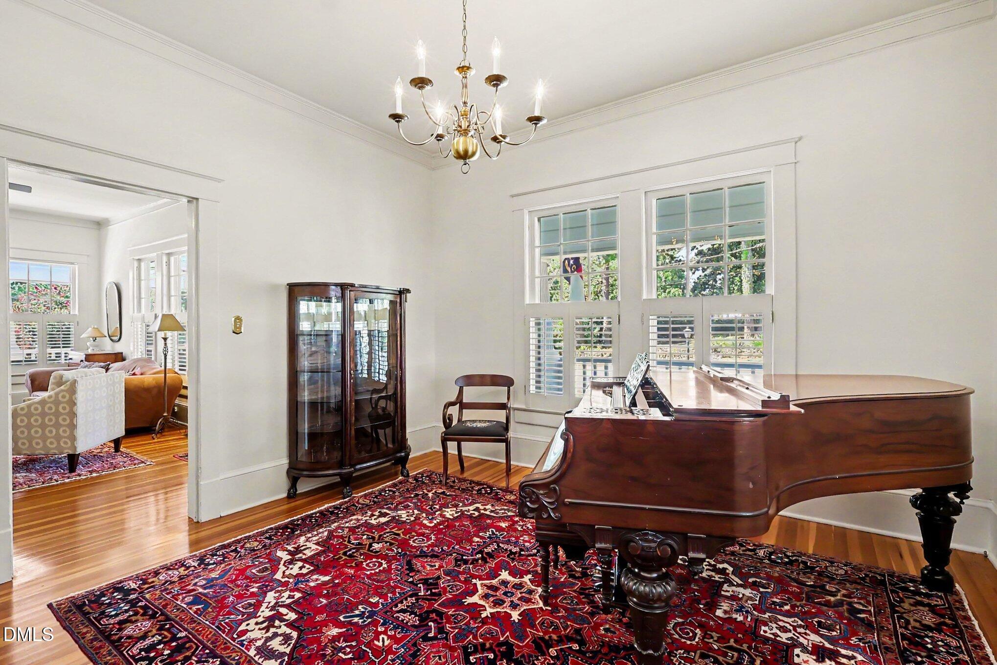 main property photo 13