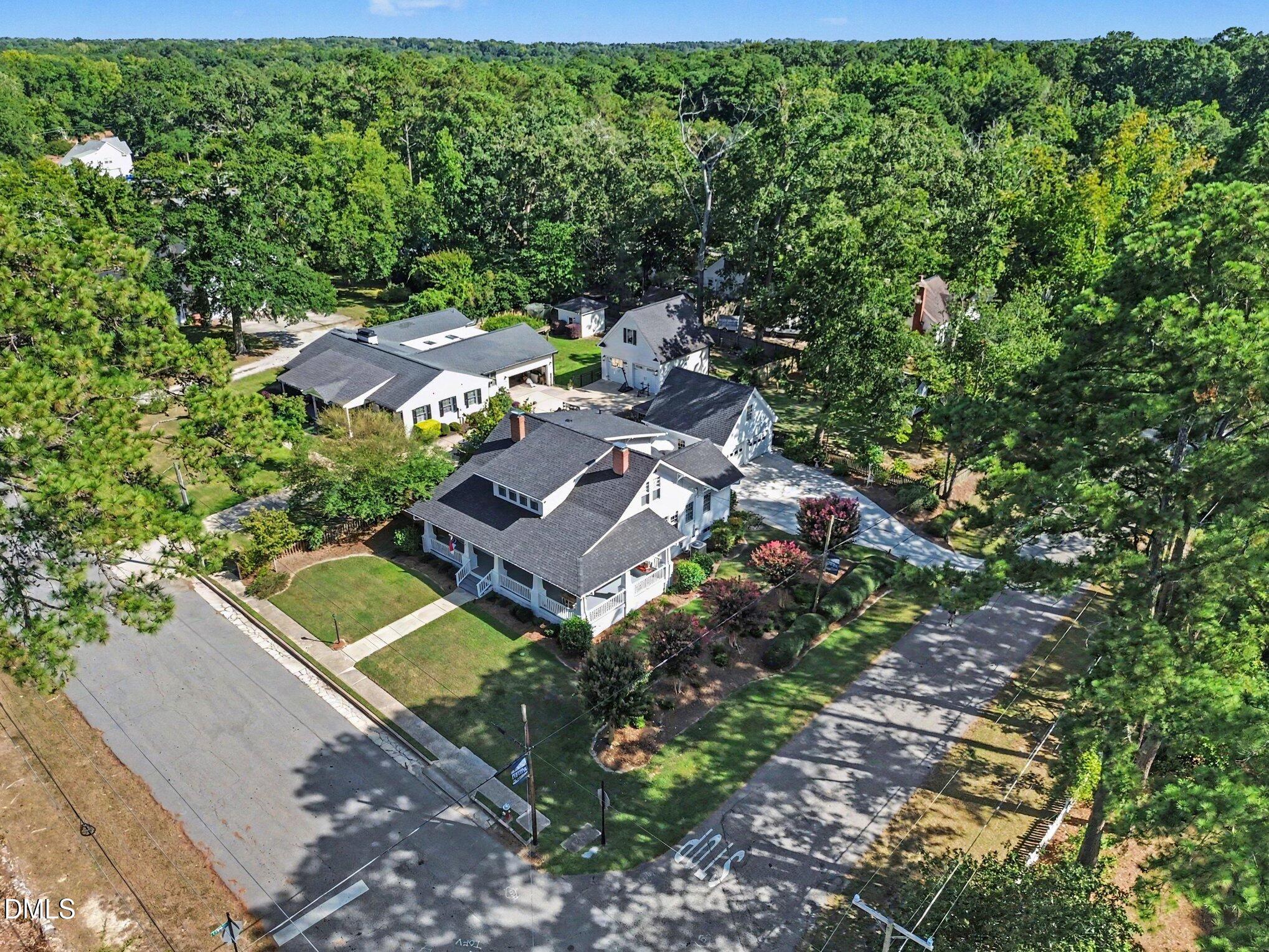 main property photo 43