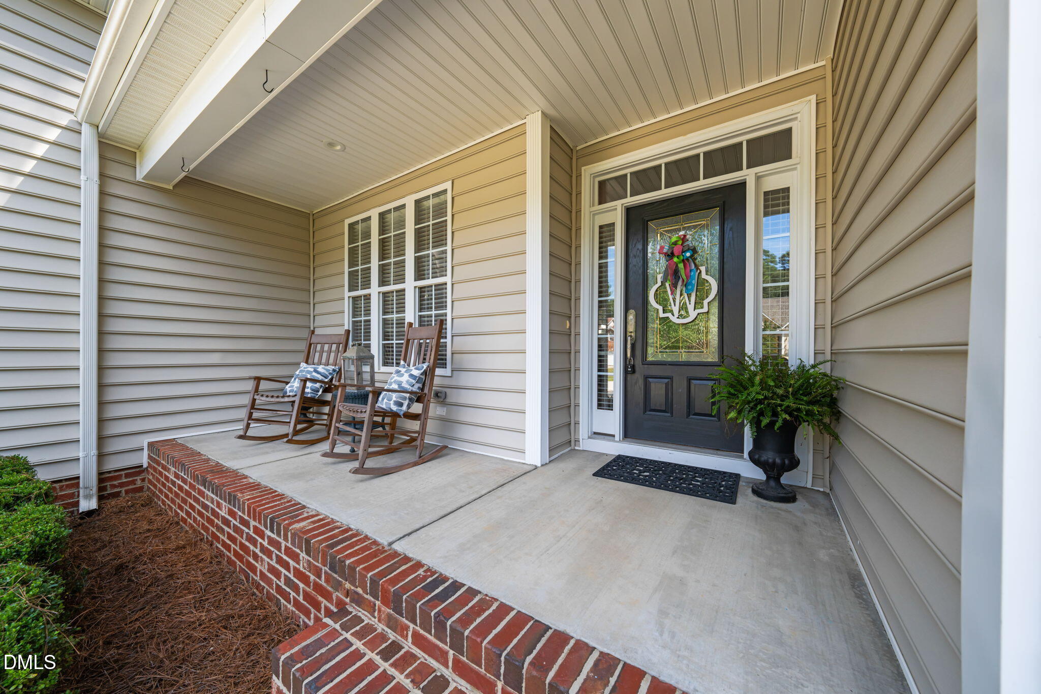 main property photo 4