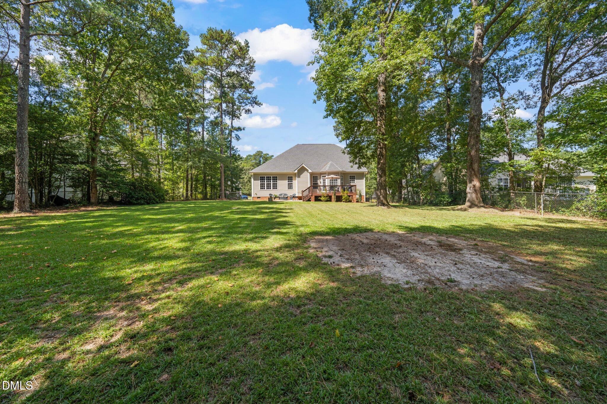 main property photo 40