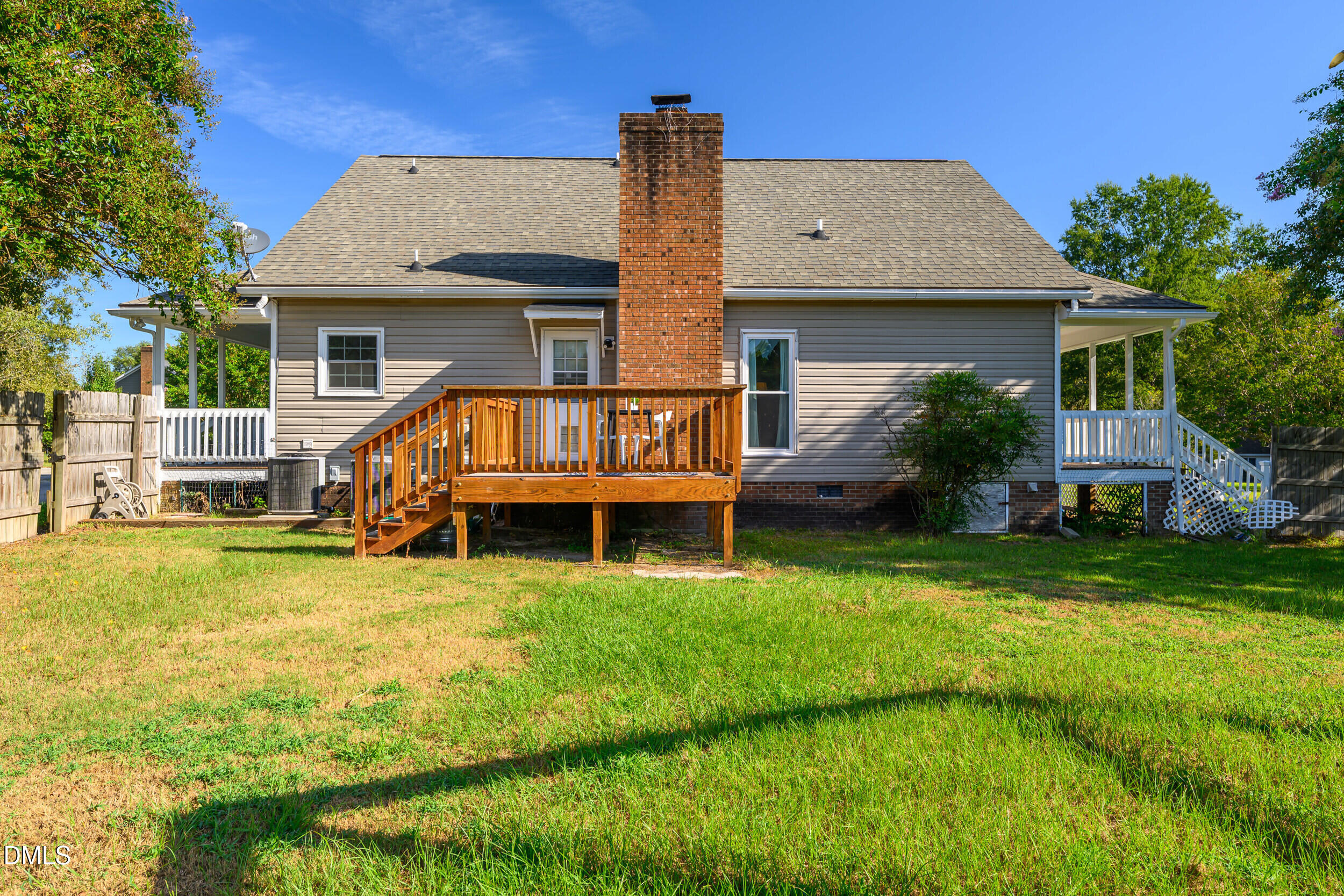 main property photo 33
